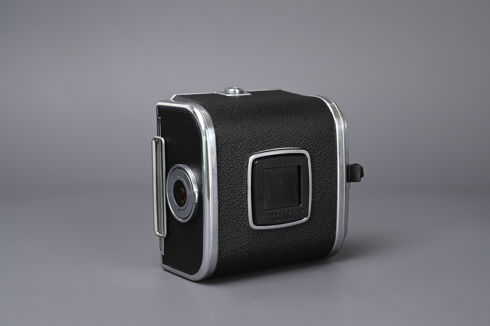 Picture of Hasselblad 503CW Camera Set with Planar 80mm f/2.8 and A12 Film Magazine