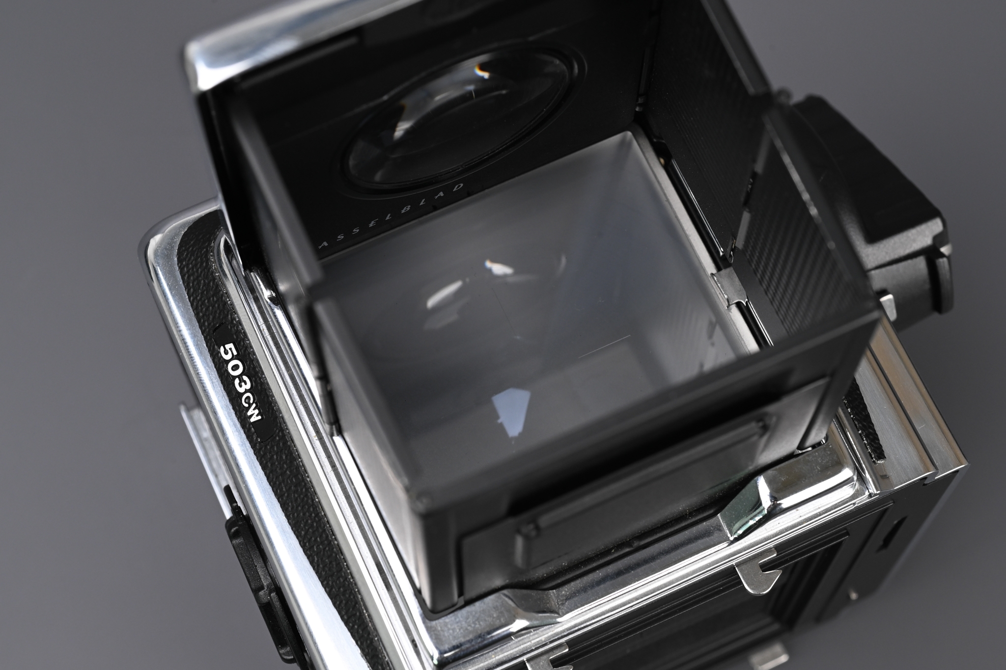 Picture of Hasselblad 503CW Camera Set with Planar 80mm f/2.8 and A12 Film Magazine