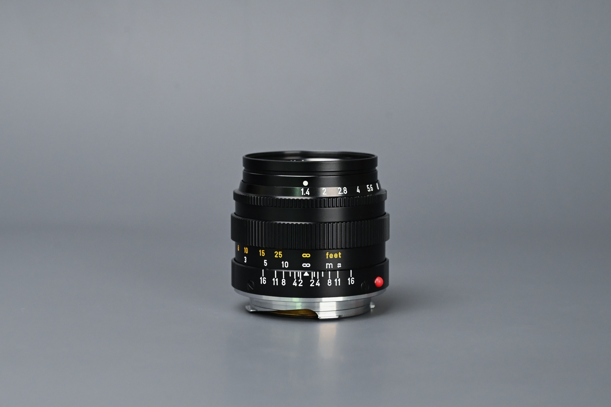 Picture of Leica Summilux-M 50mm f/1.4 Ver.2 Black