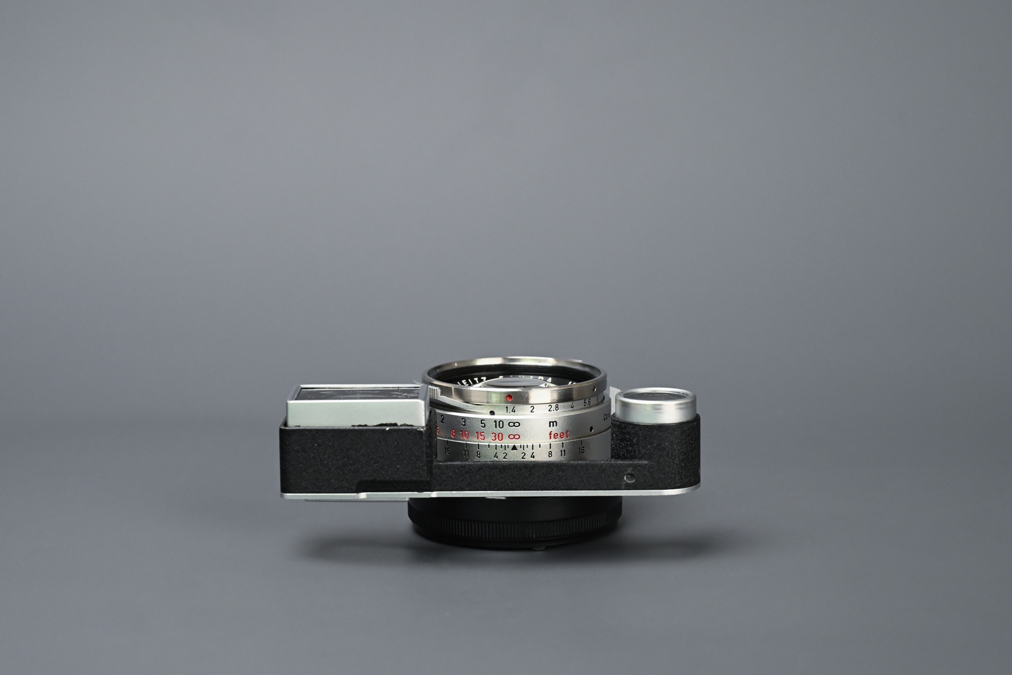 Picture of Leica Summilux-M 35mm f/1.4 Ver.1 Steel Rim M3 Version with OLLUX Hood