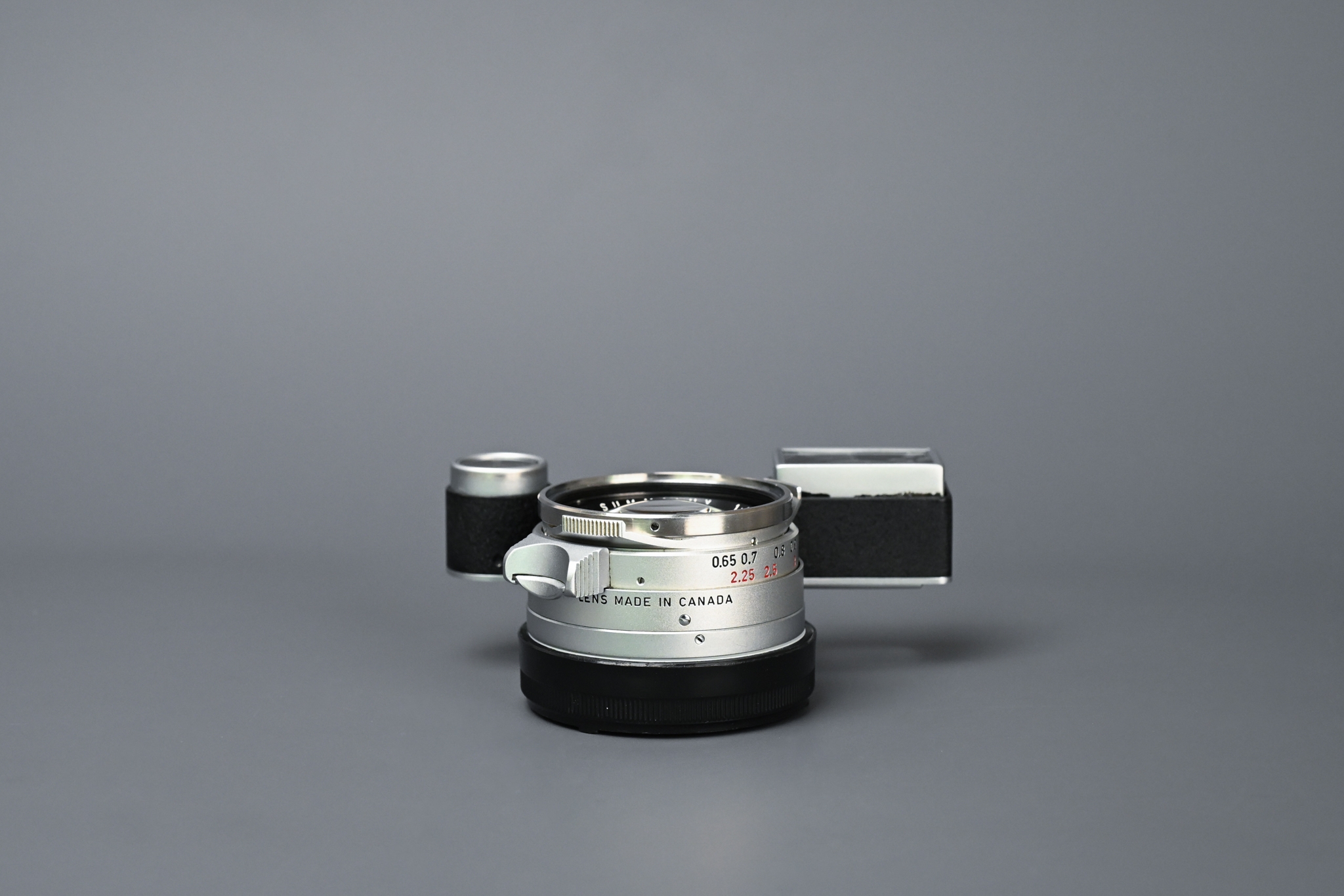 Picture of Leica Summilux-M 35mm f/1.4 Ver.1 Steel Rim M3 Version with OLLUX Hood