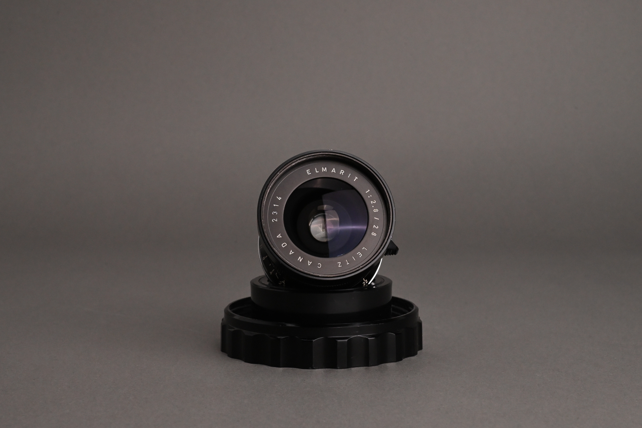 Picture of Leica Elmarit-M 28mm f/2.8 Ver.1 9-element Canada