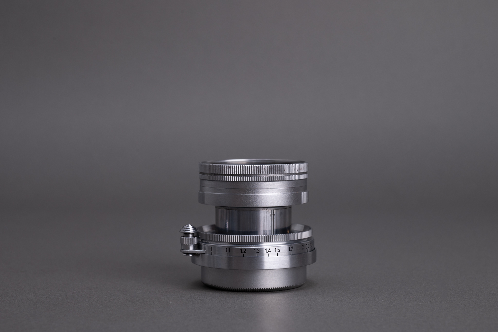 Picture of Leica Summicron 5cm f/2 LTM Screw Radioactive