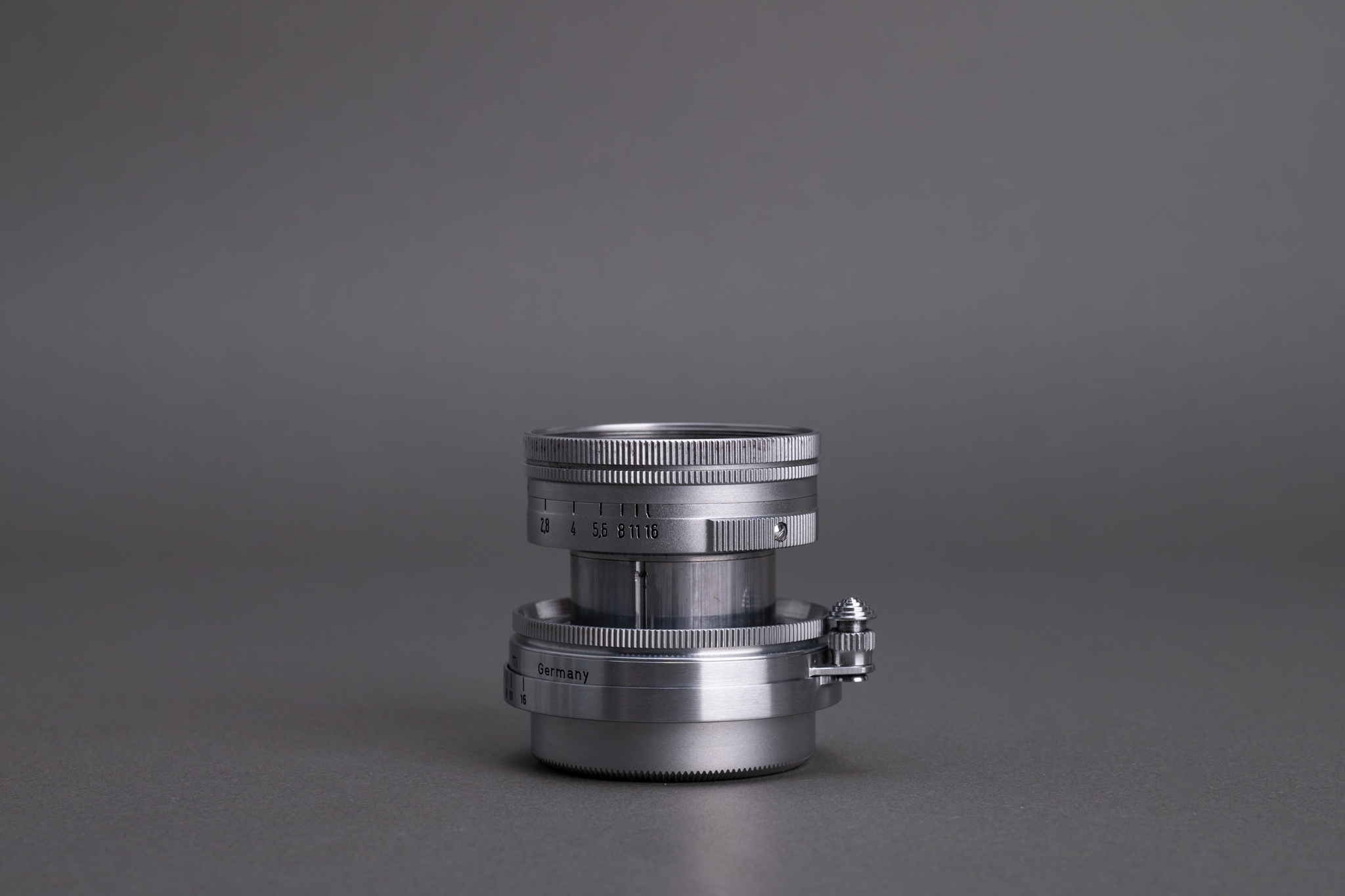 Picture of Leica Summicron 5cm f/2 LTM Screw Radioactive