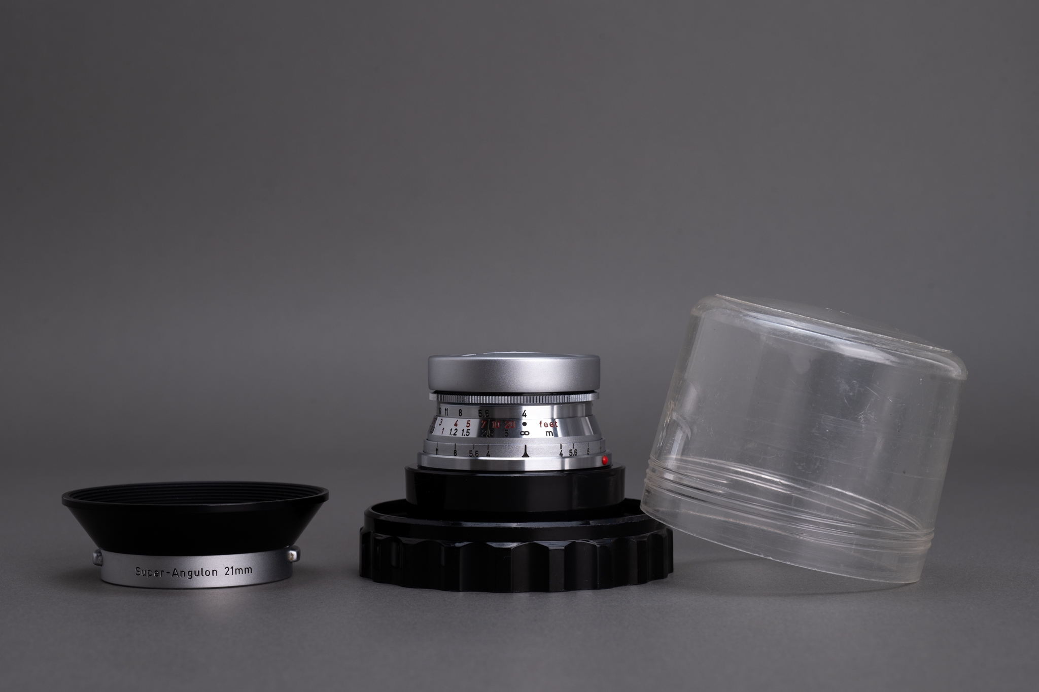 Picture of Leica Super-Angulon-M 21mm f/4 Ver.1 Silver Germany