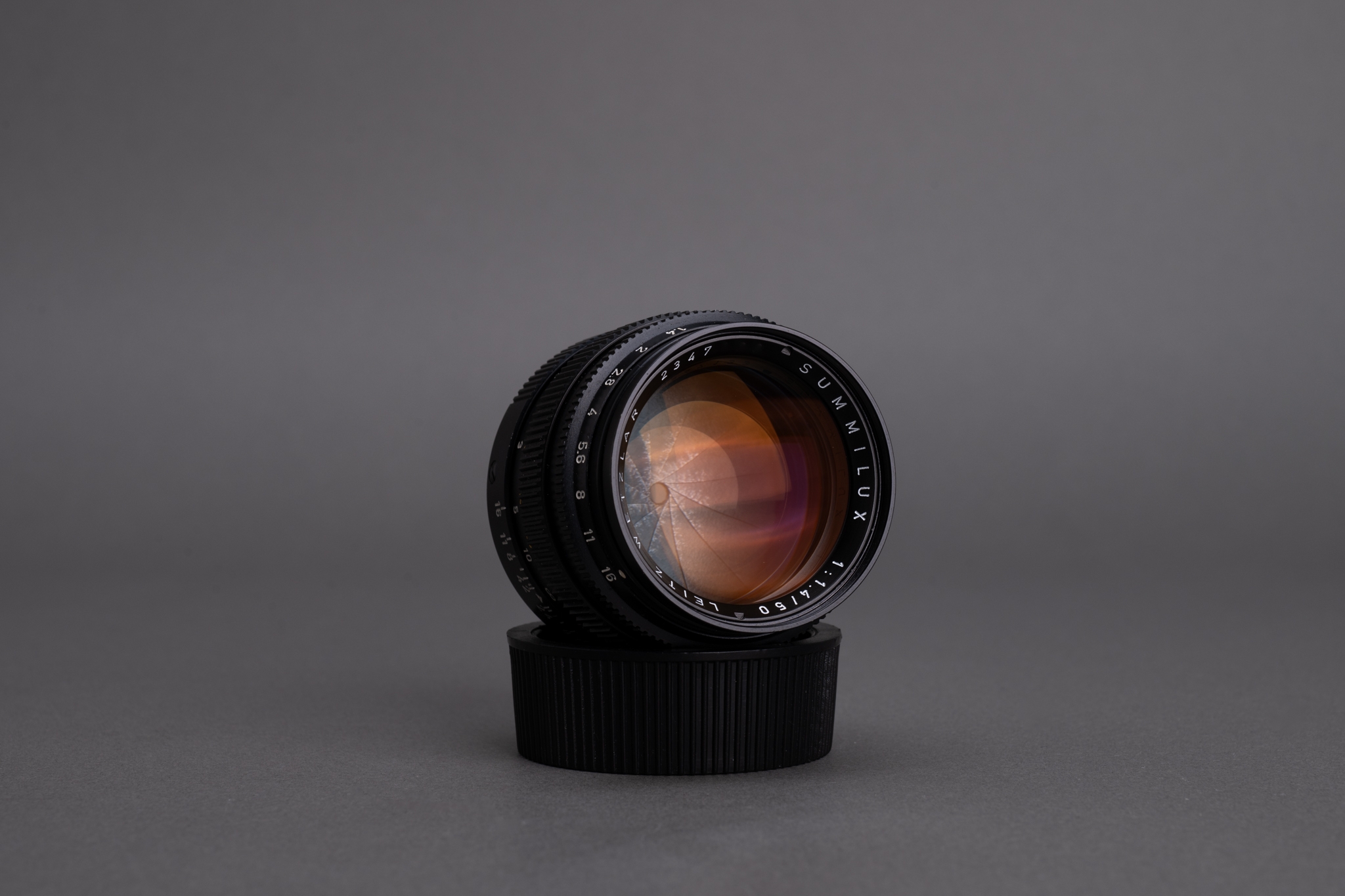 Picture of Leica Summilux-M 50mm f/1.4 Ver.2 Black E43 Amber Coating