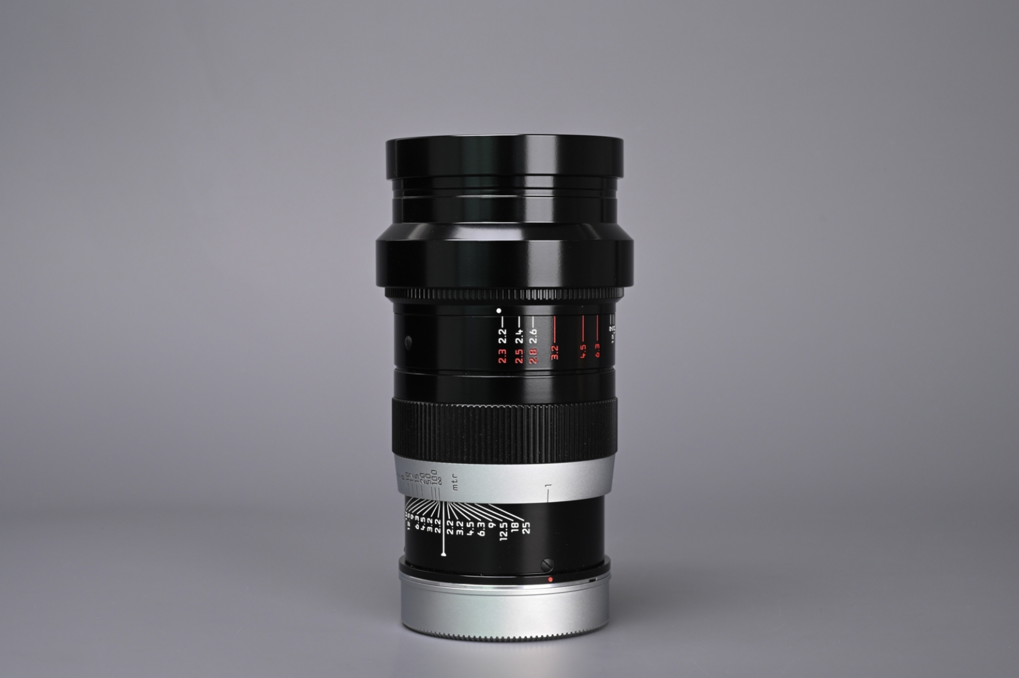 Picture of Leica Thambar-M 90mm f/2.2 Black Paint Reissue