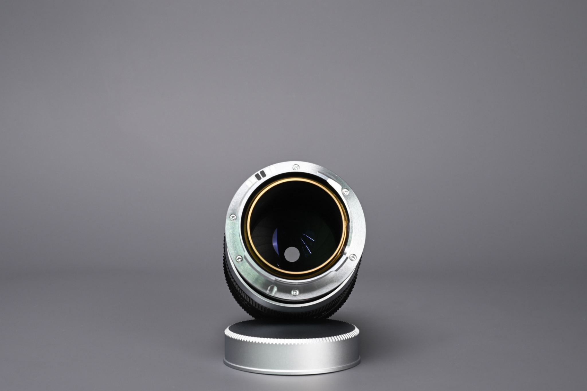 Picture of Leica Thambar-M 90mm f/2.2 Black Paint Reissue