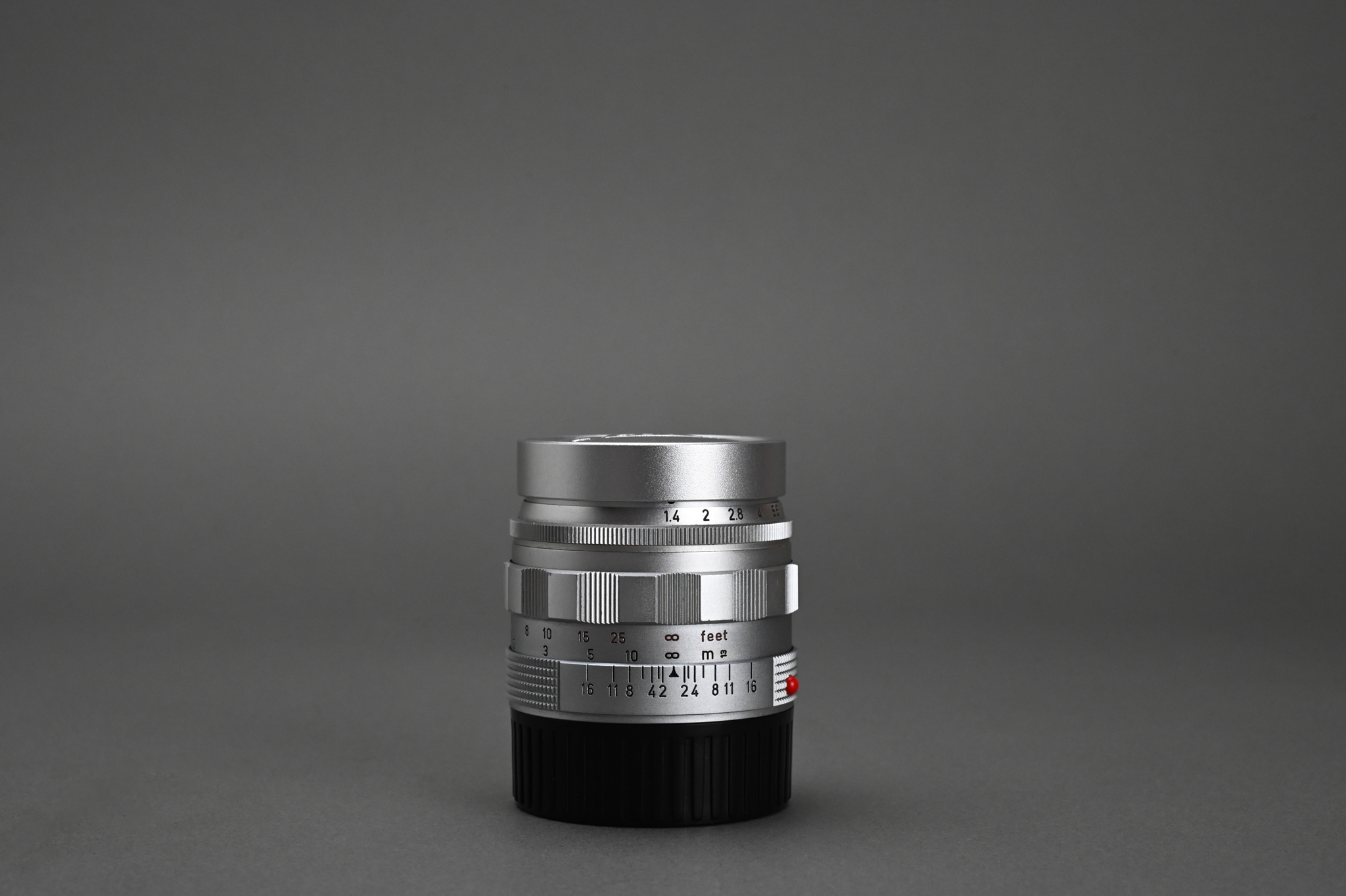 Picture of Leica Summilux-M 50mm f/1.4 Ver.2 E43 Silver