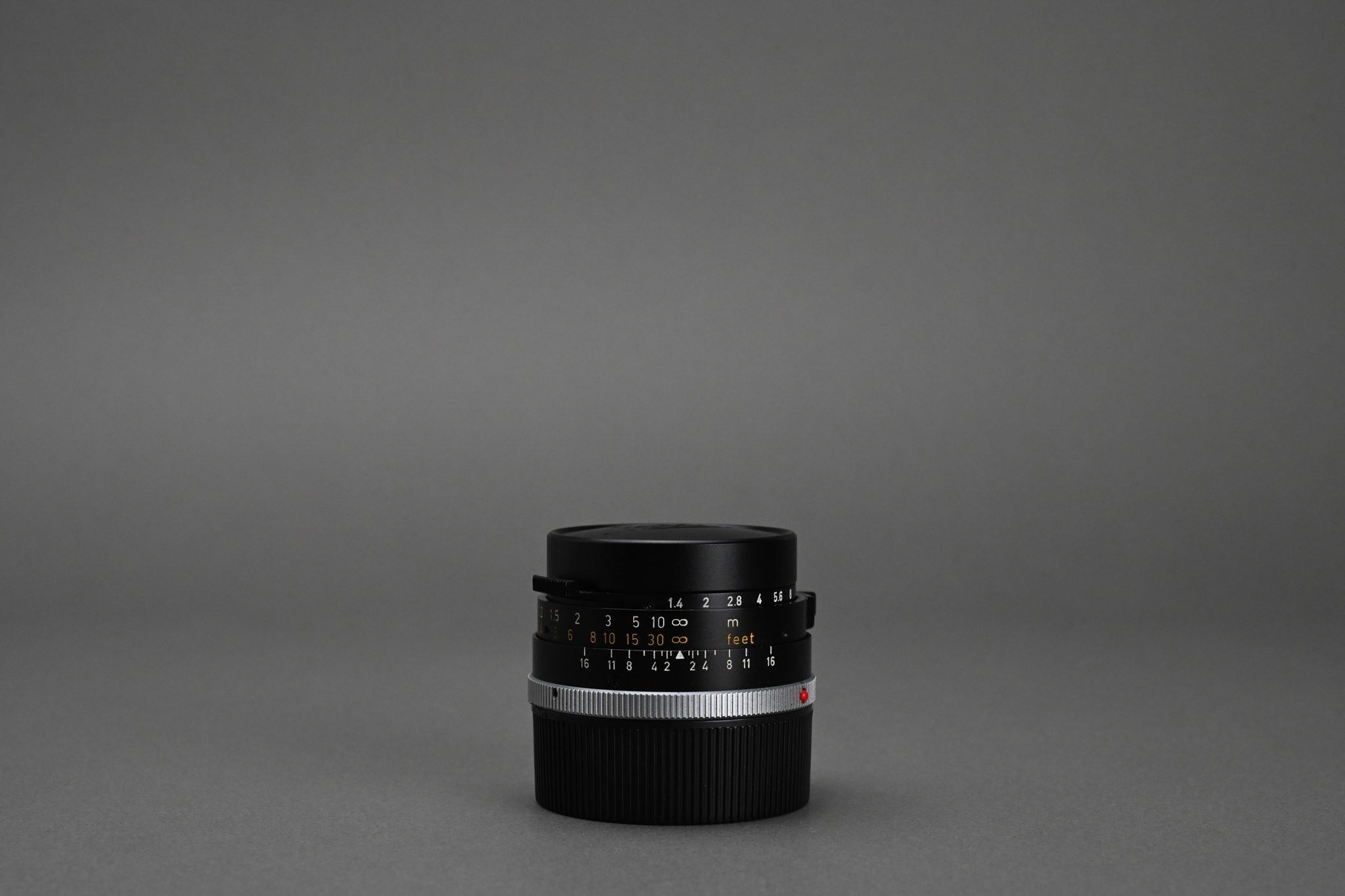 Picture of Leica Summilux-M 35mm f/1.4 Pre-ASPH