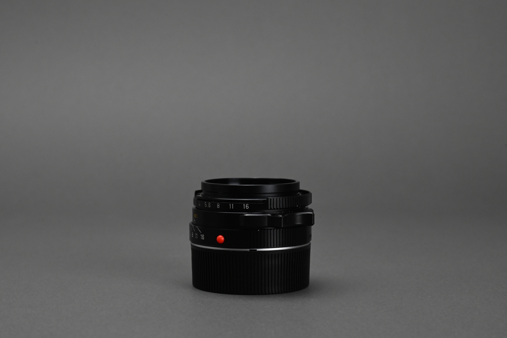 Picture of Leica Summicron-M 35mm f/2 Ver.4 Black Canada King of Bokeh KOB 7-element