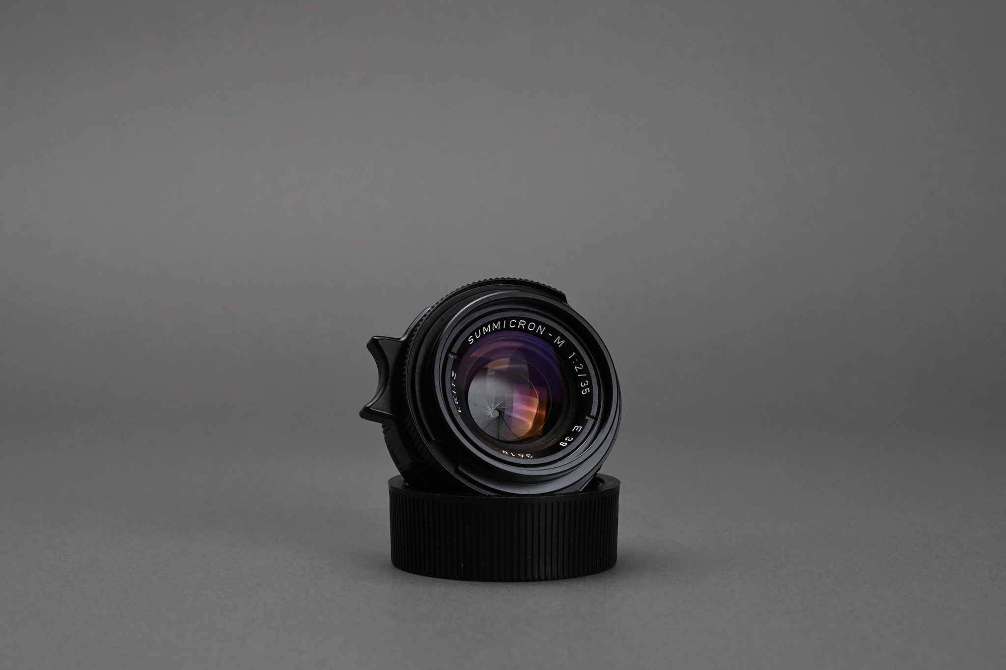 Picture of Leica Summicron-M 35mm f/2 Ver.4 Black Canada King of Bokeh KOB 7-element