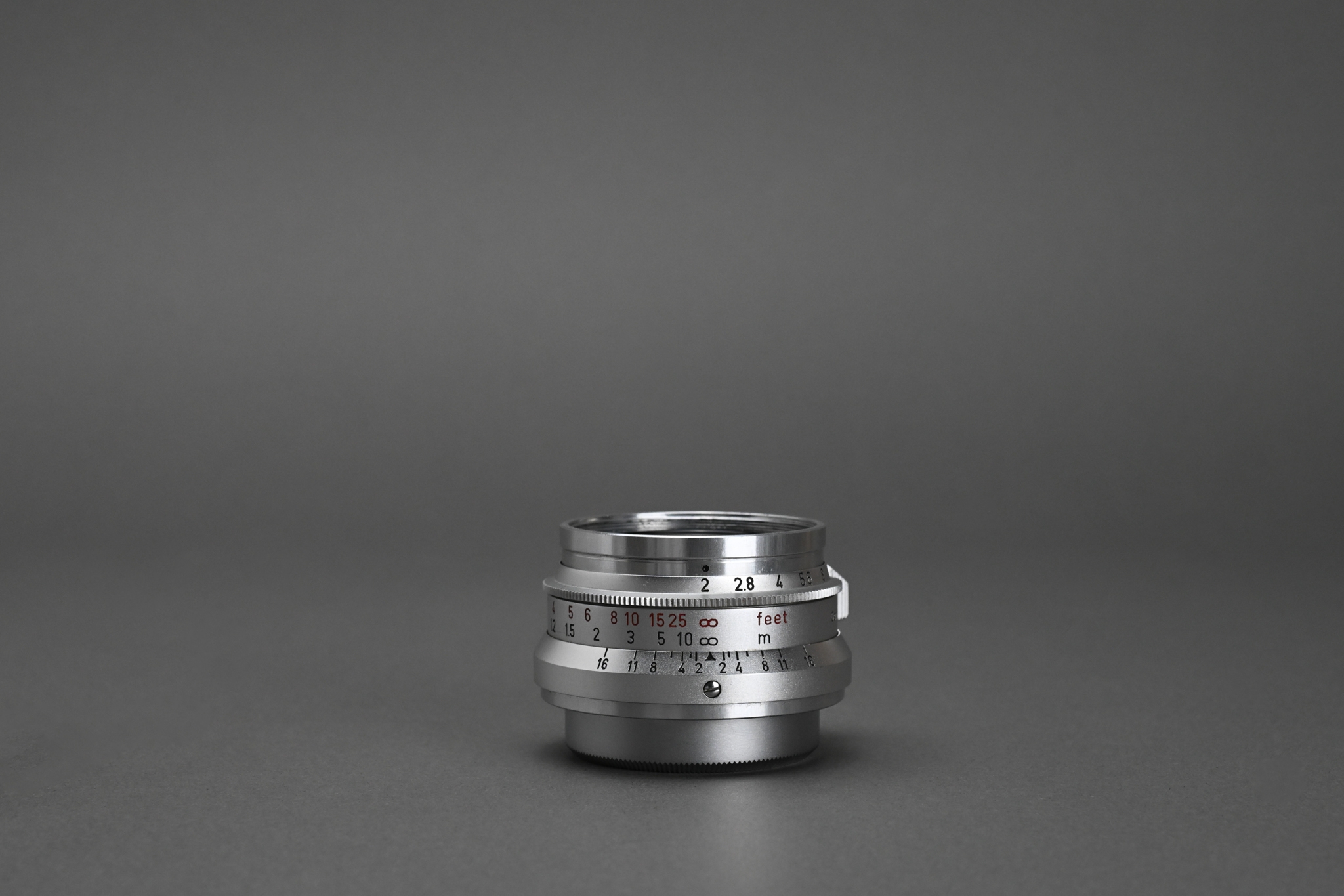 Picture of Leica Summicron 35mm f/2 Ver.1 8-element LTM