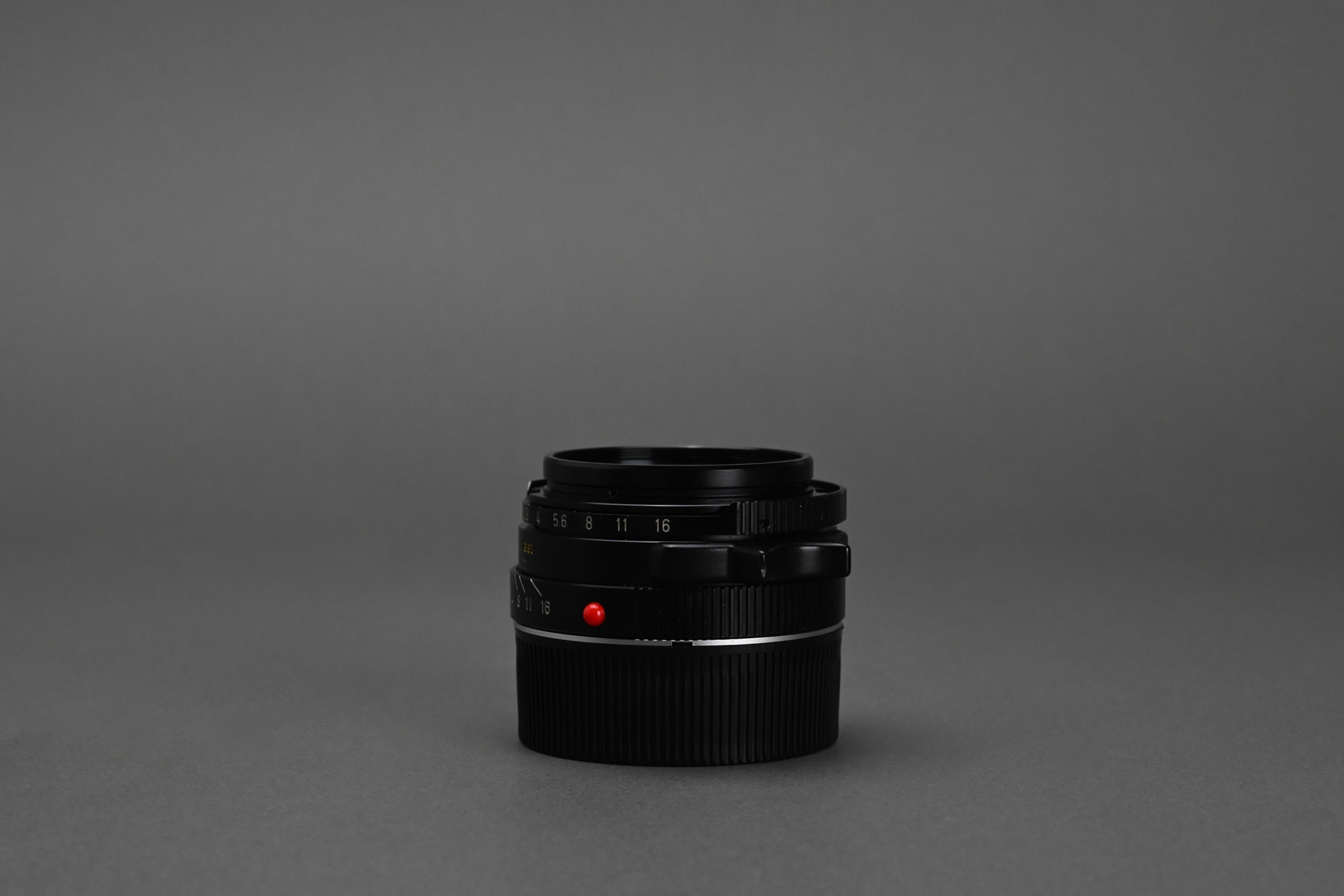 Picture of Leica Summicron-M 35mm f/2 KOB Canada Black