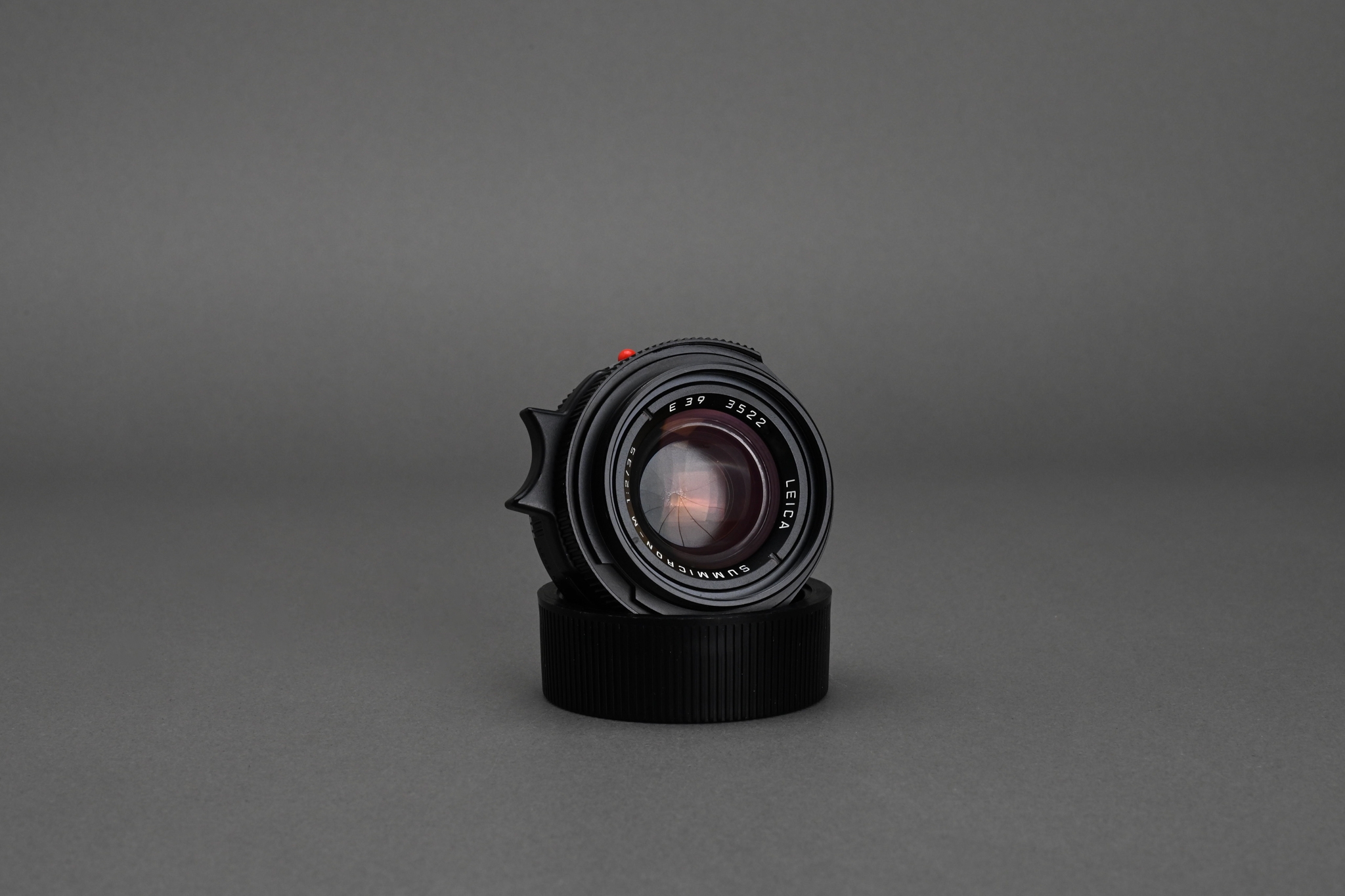 Picture of Leica Summicron-M 35mm f/2 Ver.4 Black Germany King of Bokeh KOB 7-element