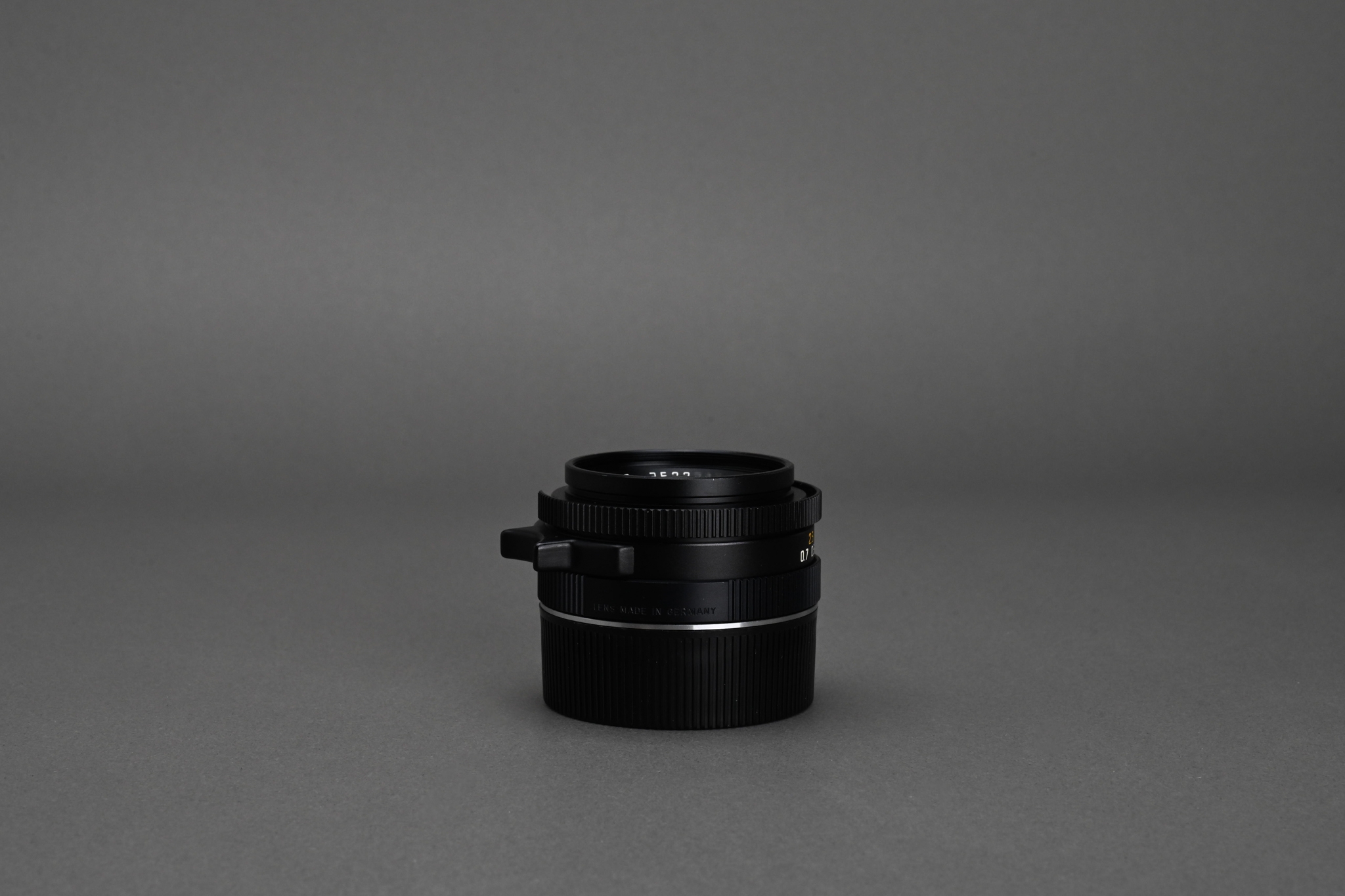 Picture of Leica Summicron-M 35mm f/2 Ver.4 Black Germany King of Bokeh KOB 7-element