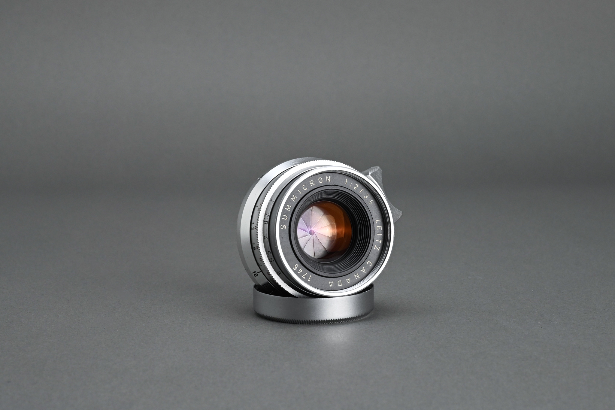 Picture of Leica Summicron 35mm f/2 Ver.1 8-element LTM