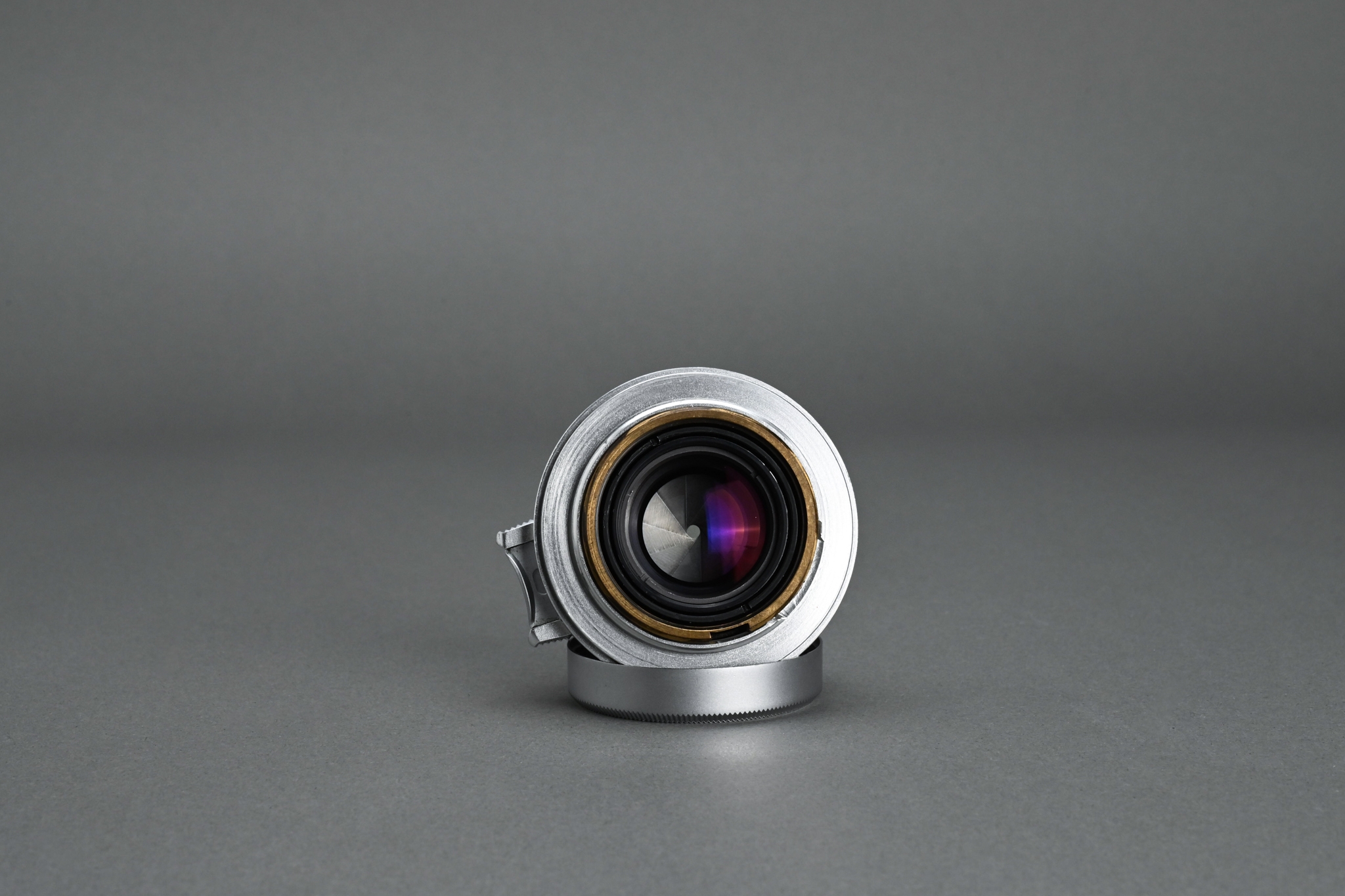 Picture of Leica Summicron 35mm f/2 Ver.1 8-element LTM