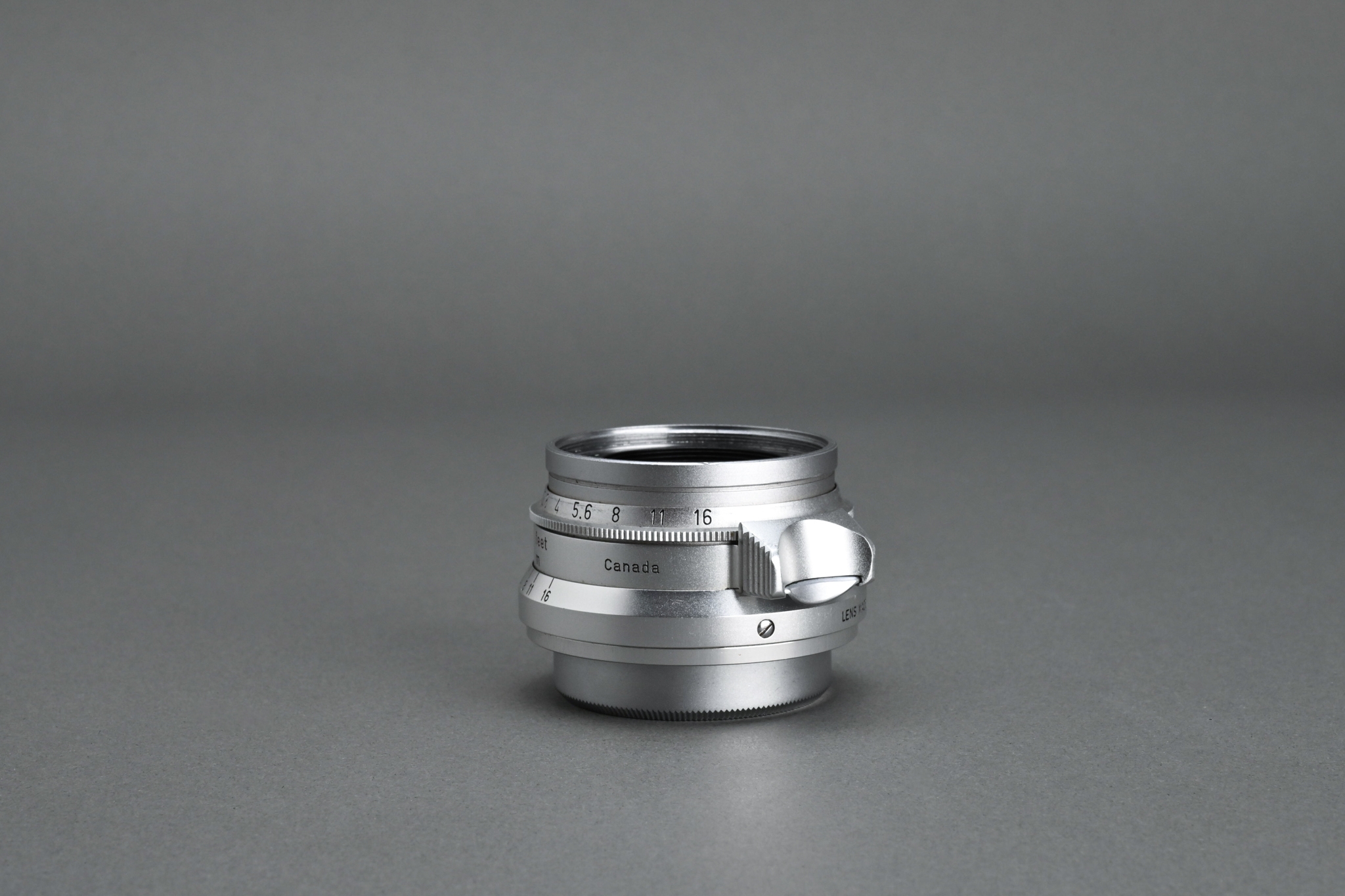 Picture of Leica Summicron 35mm f/2 Ver.1 8-element LTM