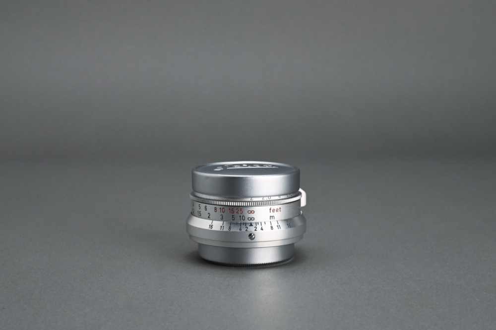 Picture of Leica Summicron 35mm f/2 Ver.1 8-element LTM