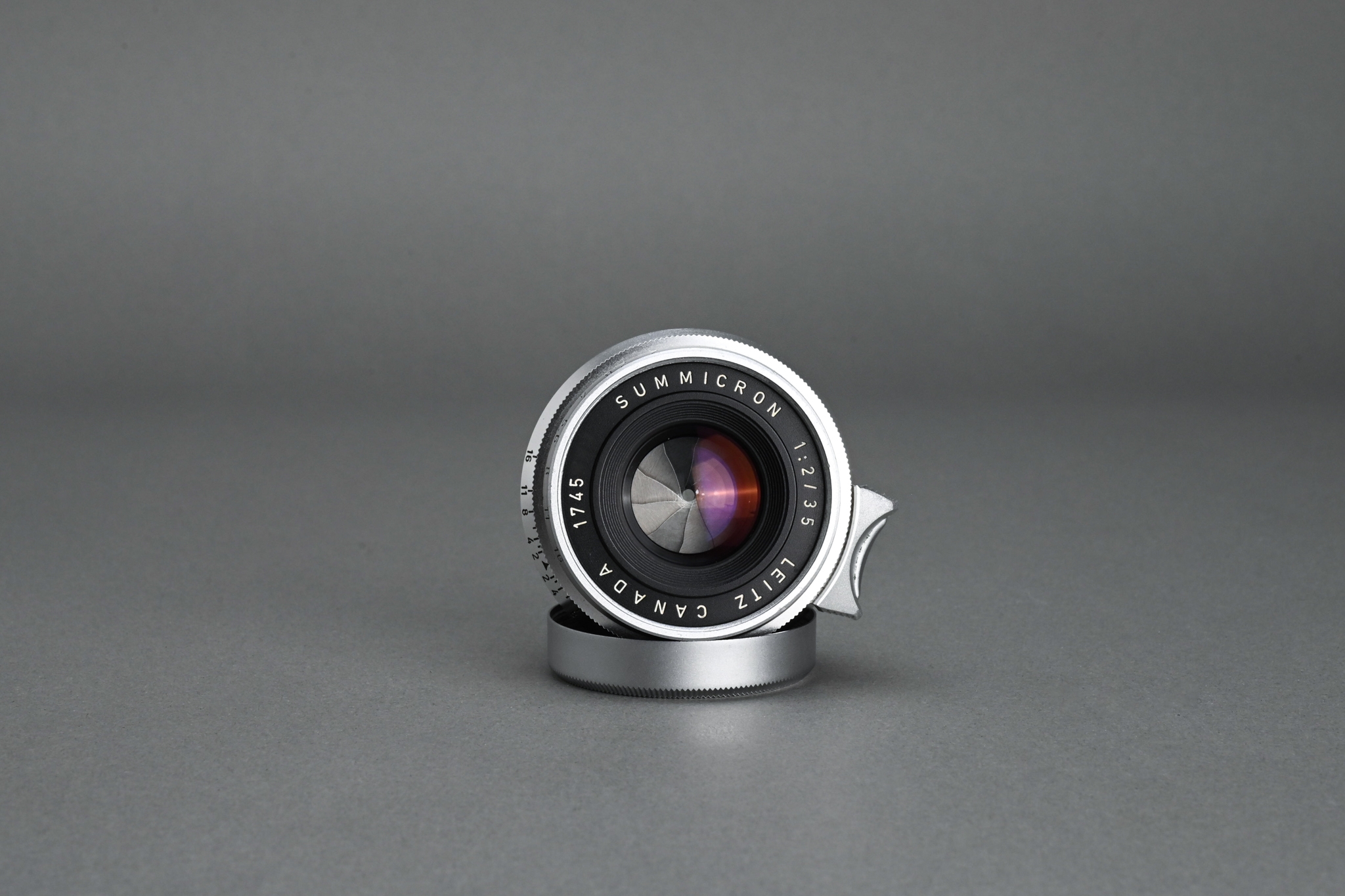 Picture of Leica Summicron 35mm f/2 Ver.1 8-element LTM