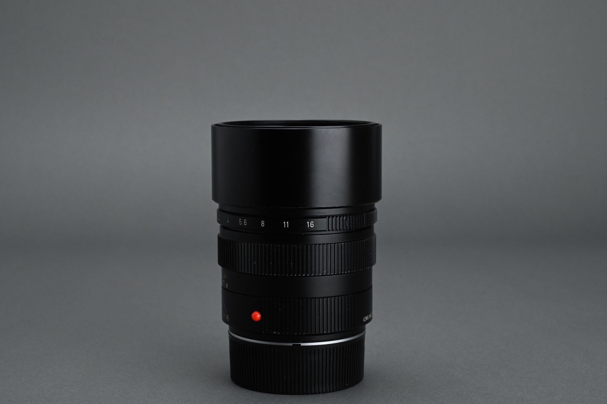 Picture of Leica Summicron-M 90mm f/2 Pre-ASPH Black