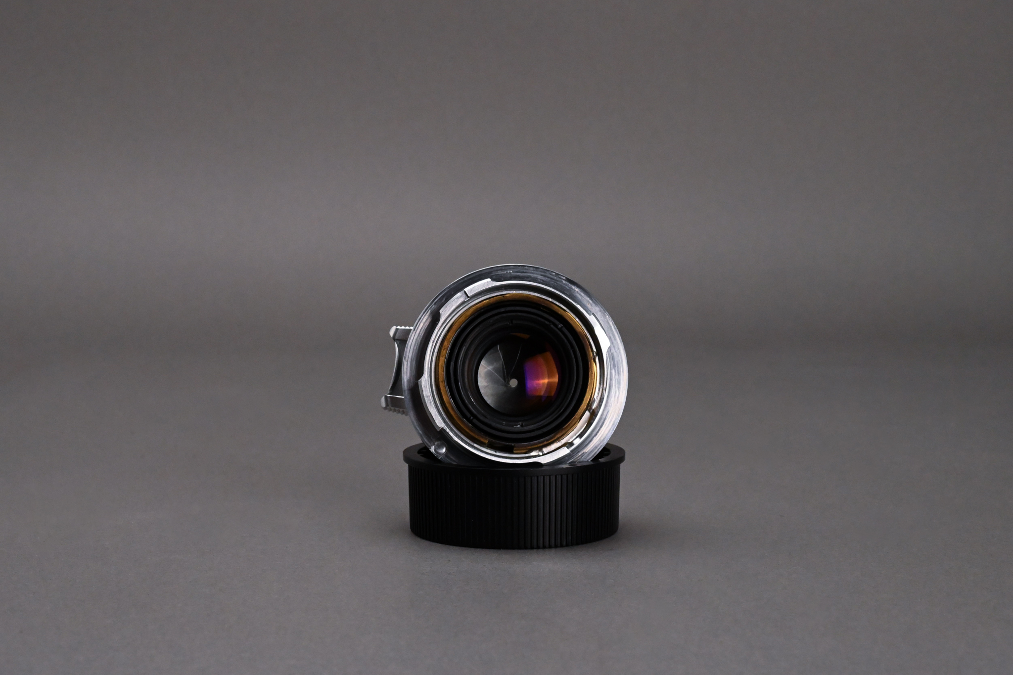 Picture of Leica Summicron-M 35mm f/2 Ver.1 8-element Silver