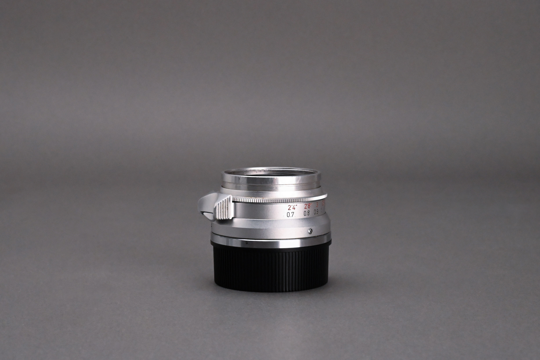 Picture of Leica Summicron-M 35mm f/2 Ver.1 8-element Silver
