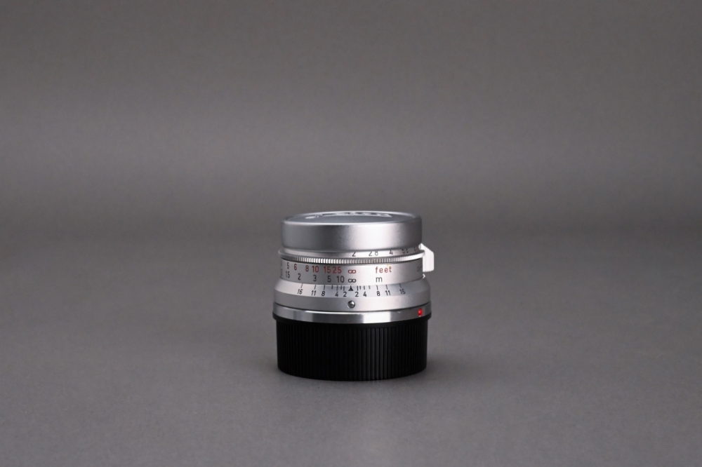 Picture of Leica Summicron-M 35mm f/2 Ver.1 8-element Silver