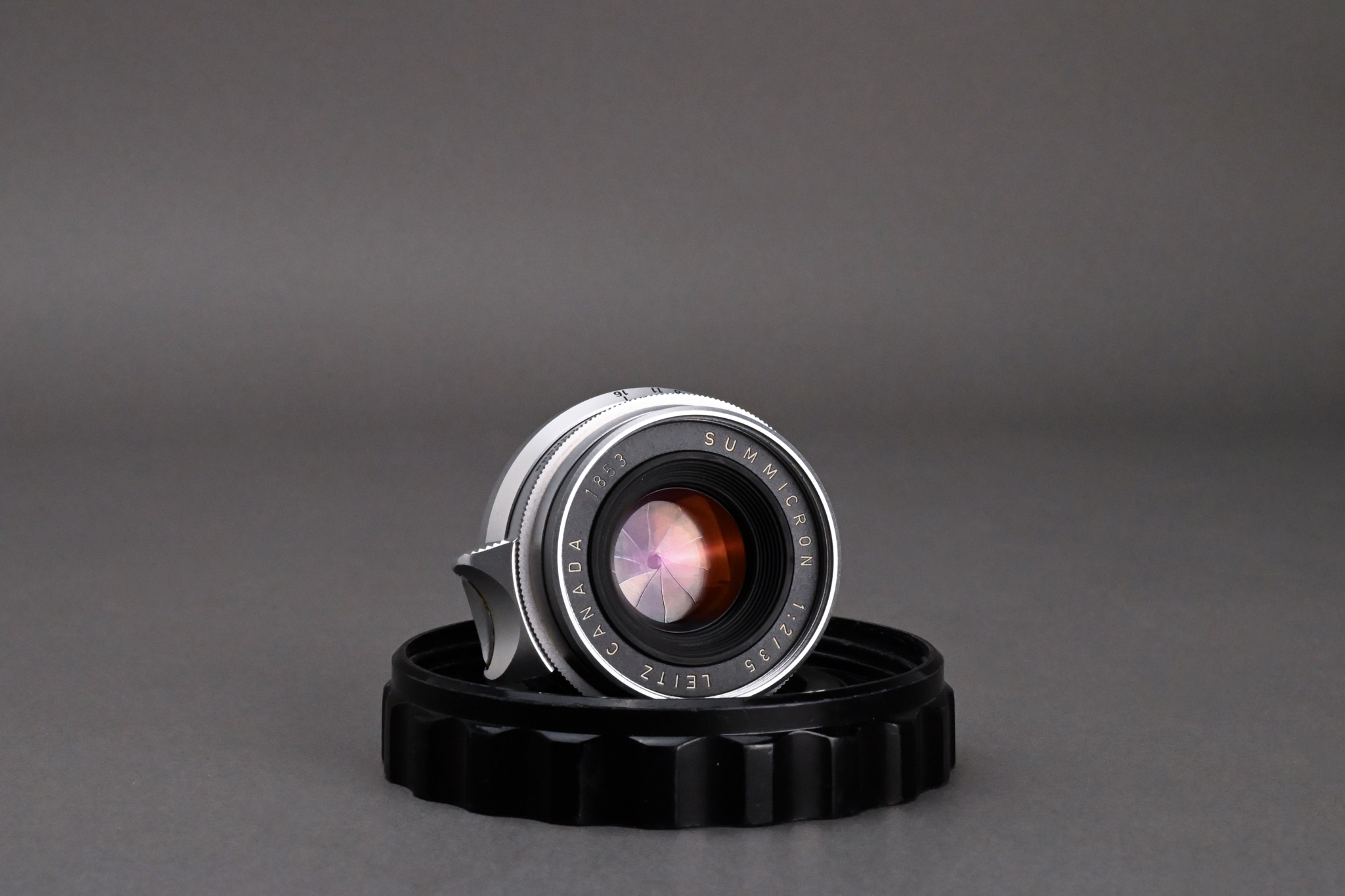 Picture of Leica Summicron 35mm f/2 Ver.1 8-element LTM