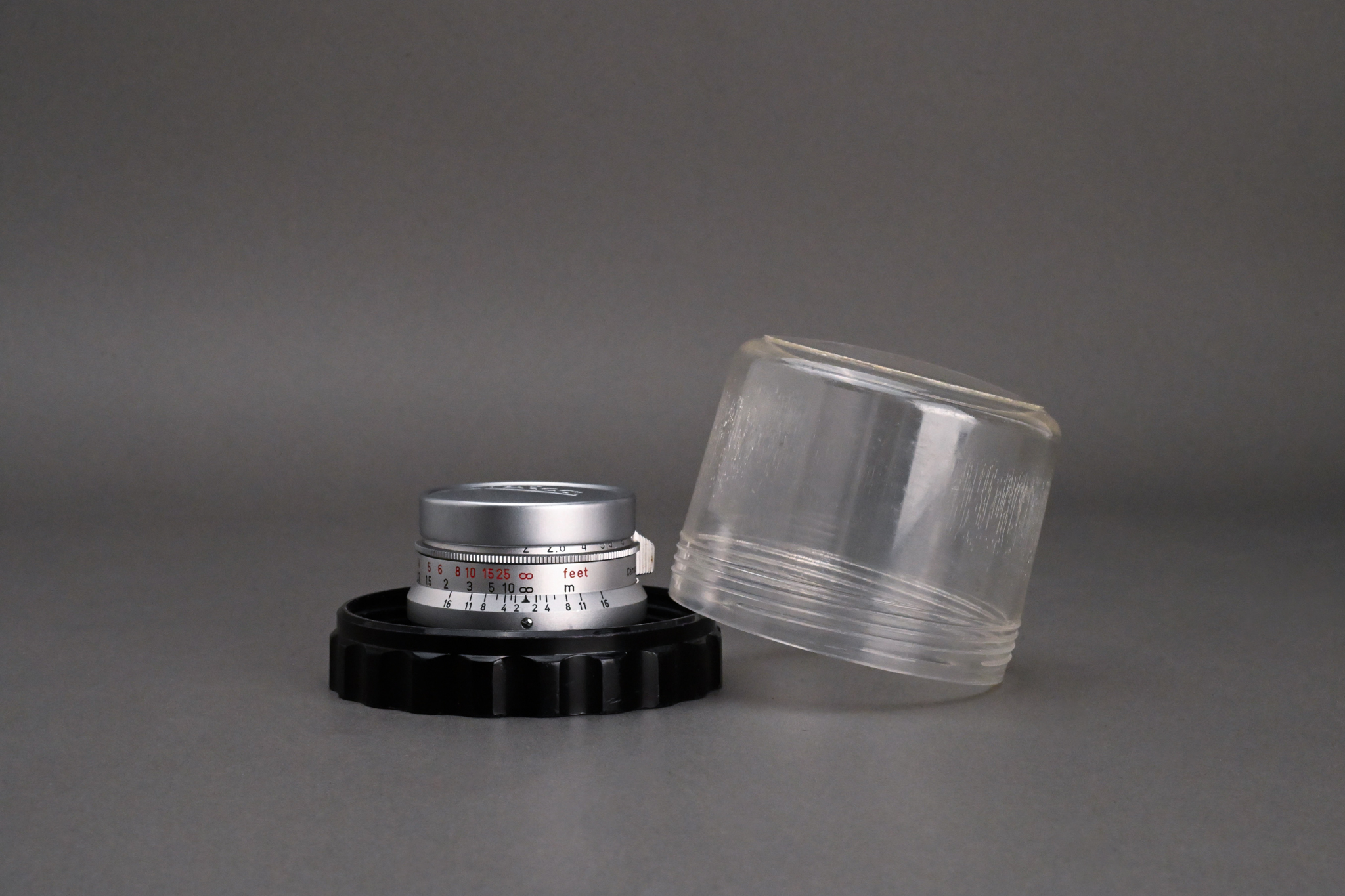 Picture of Leica Summicron 35mm f/2 Ver.1 8-element LTM