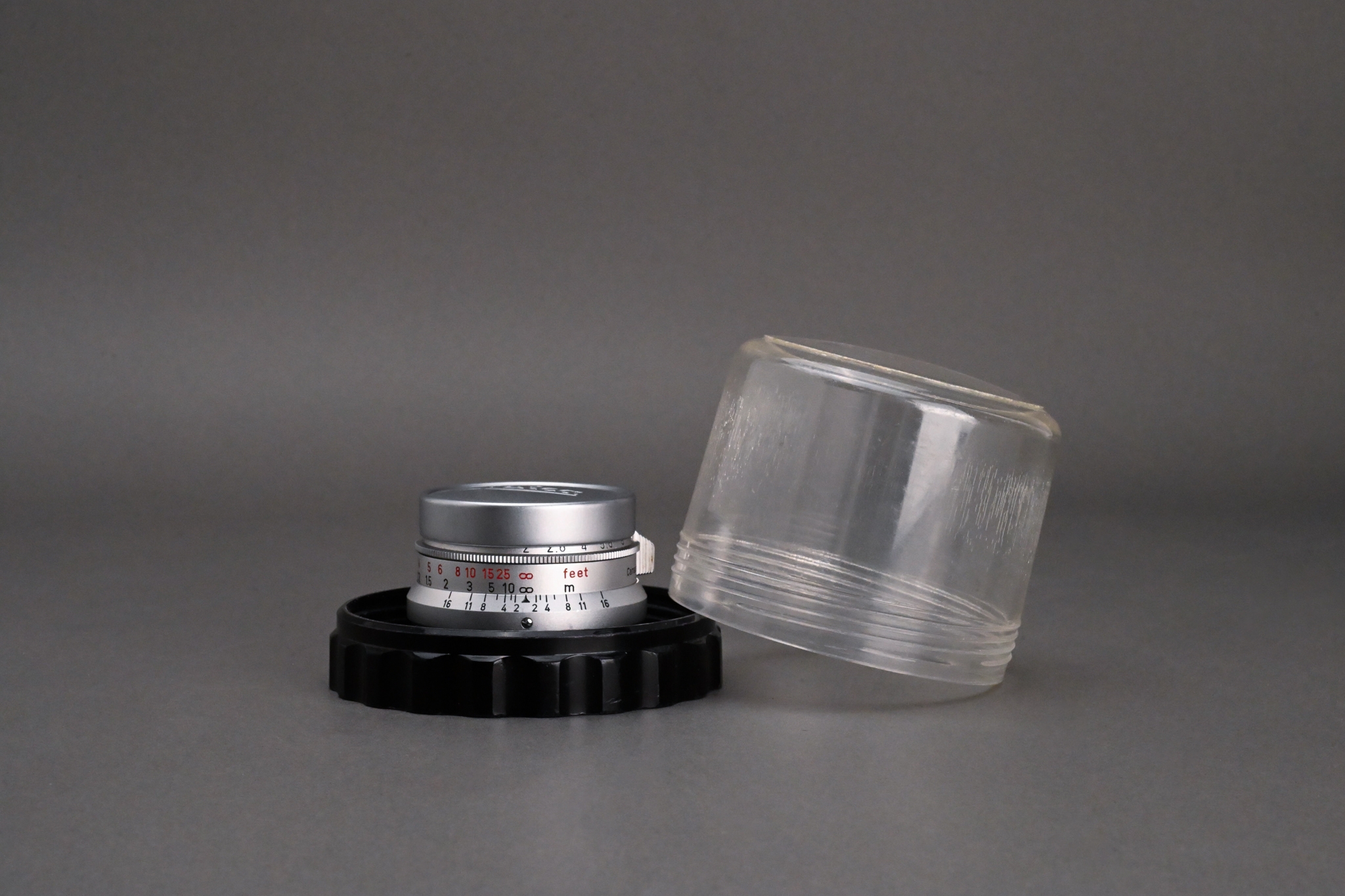 Picture of Leica Summicron 35mm f/2 Ver.1 8-element LTM