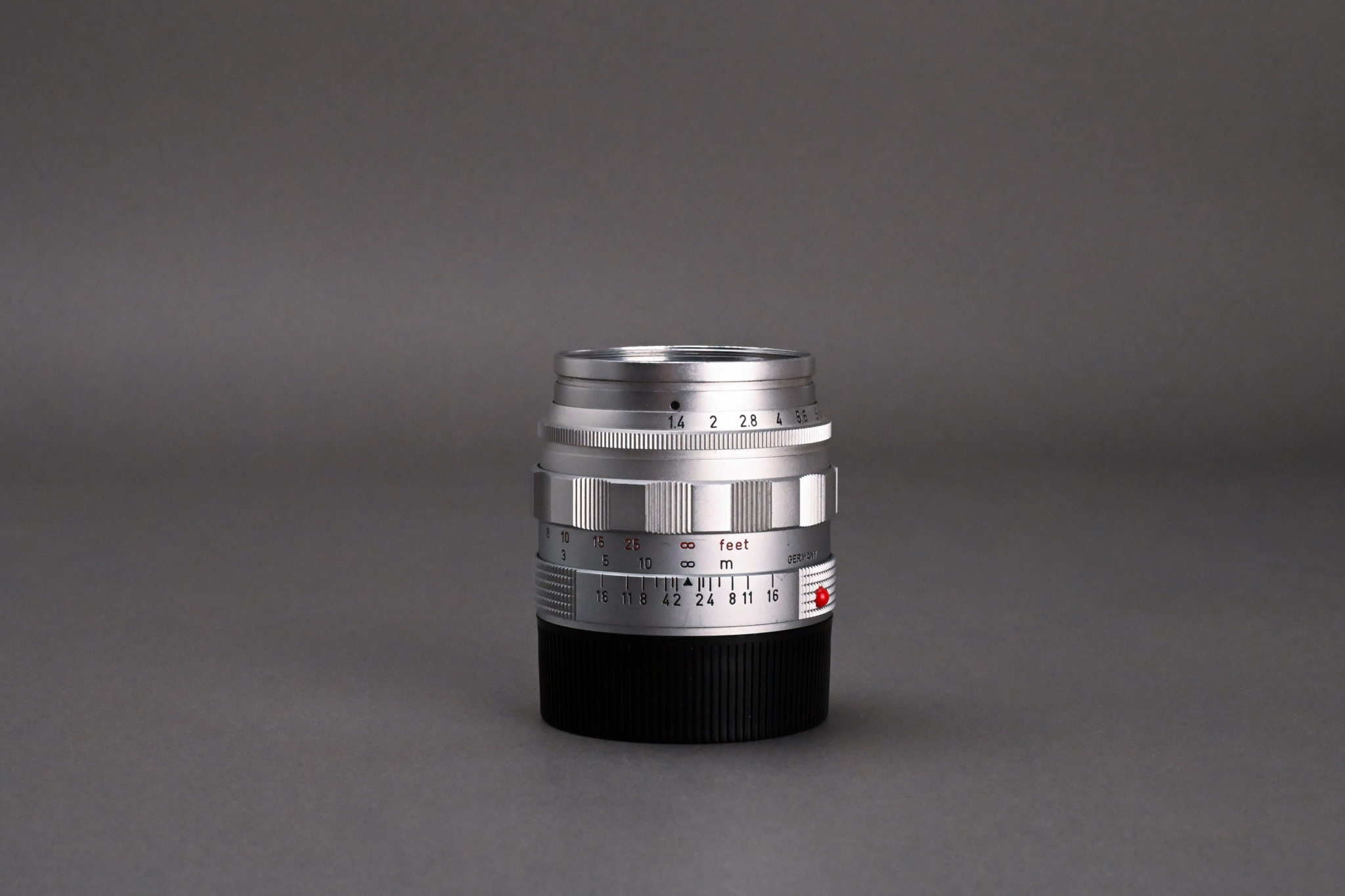Picture of Leica Summilux-M 50mm f/1.4 Ver.2 E43 Silver