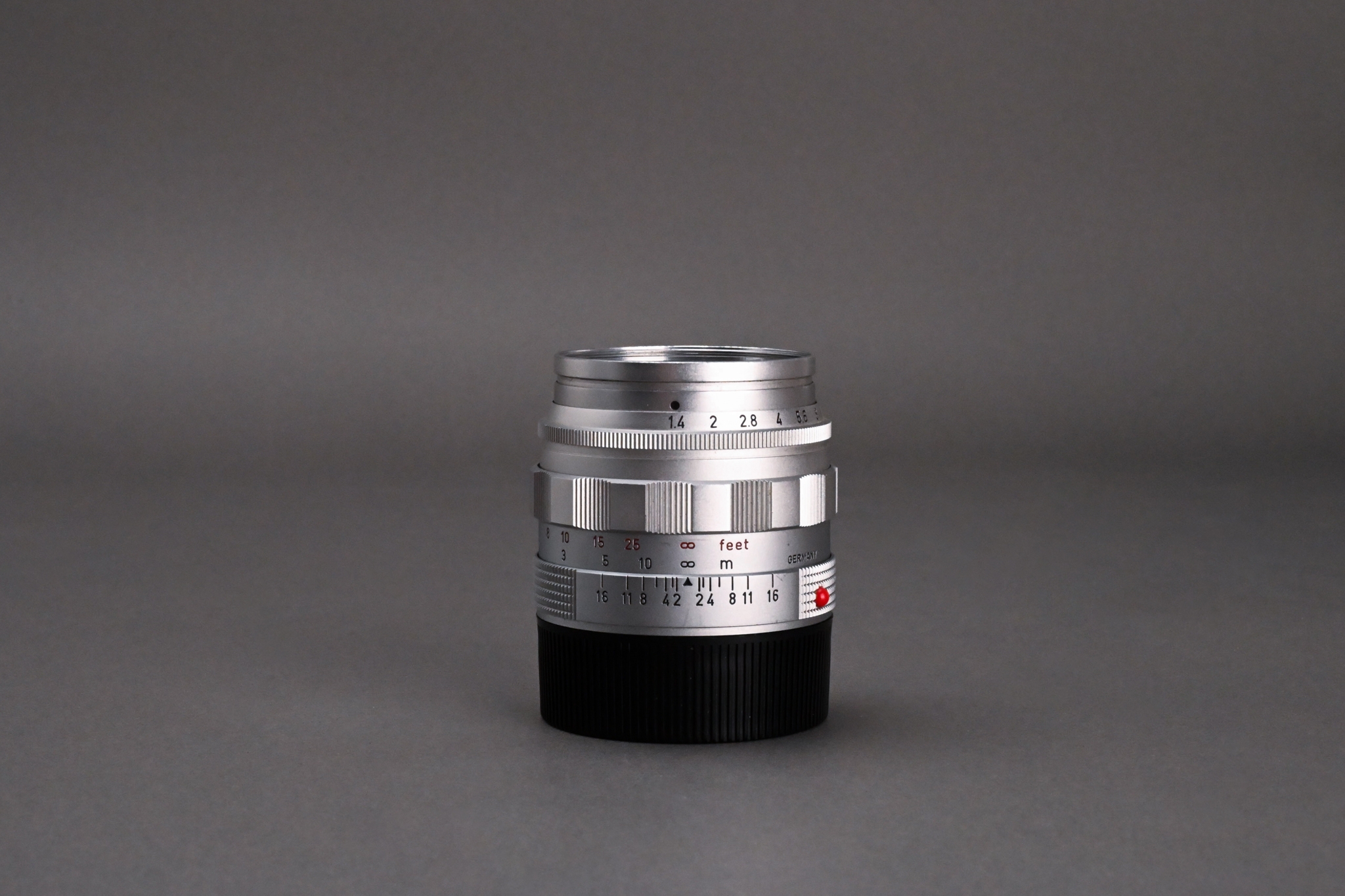 Picture of Leica Summilux-M 50mm f/1.4 Ver.2 E43 Silver