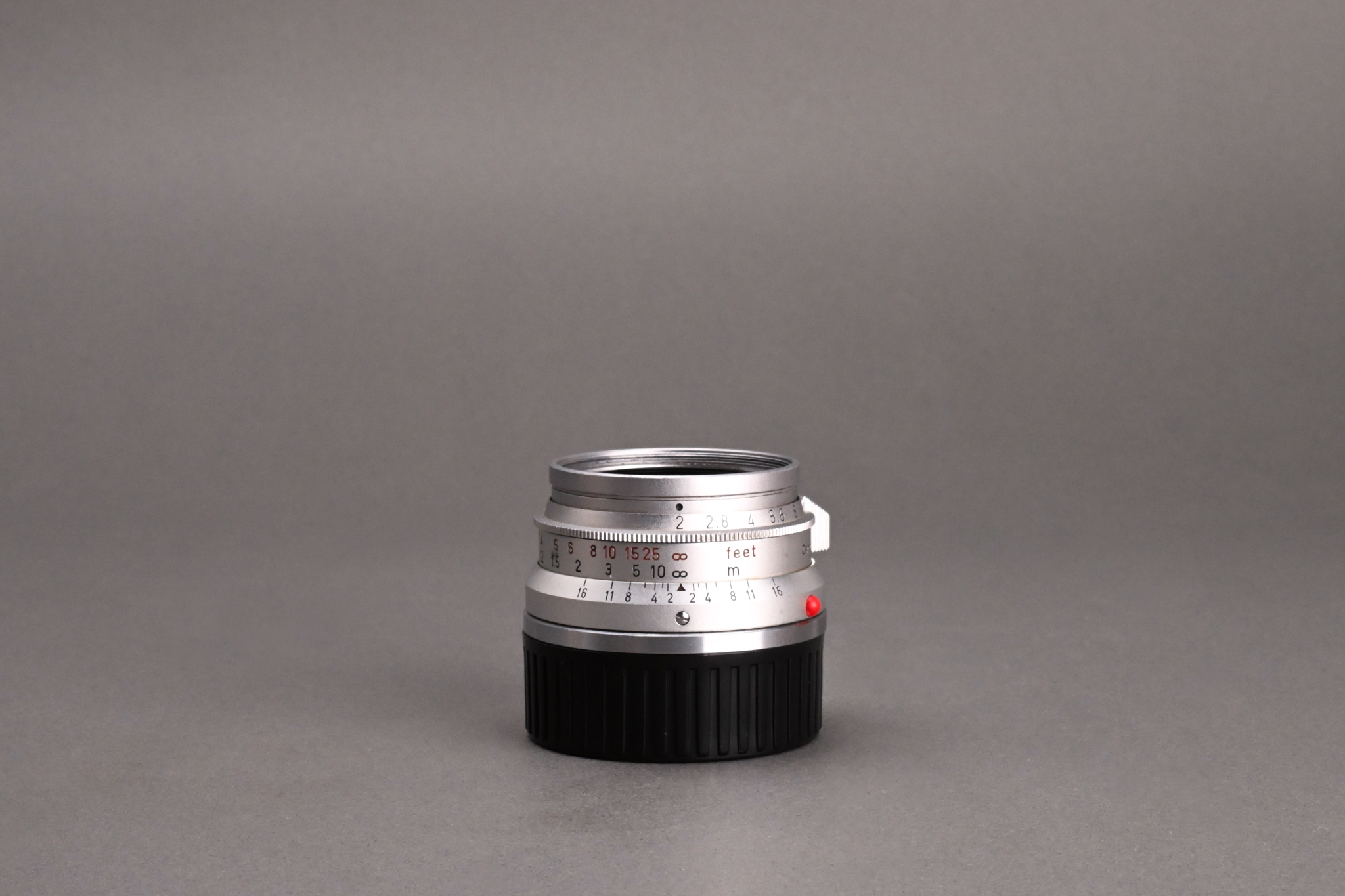 Picture of Leica Summicron-M 35mm f/2 Ver.1 8-element Silver Germany