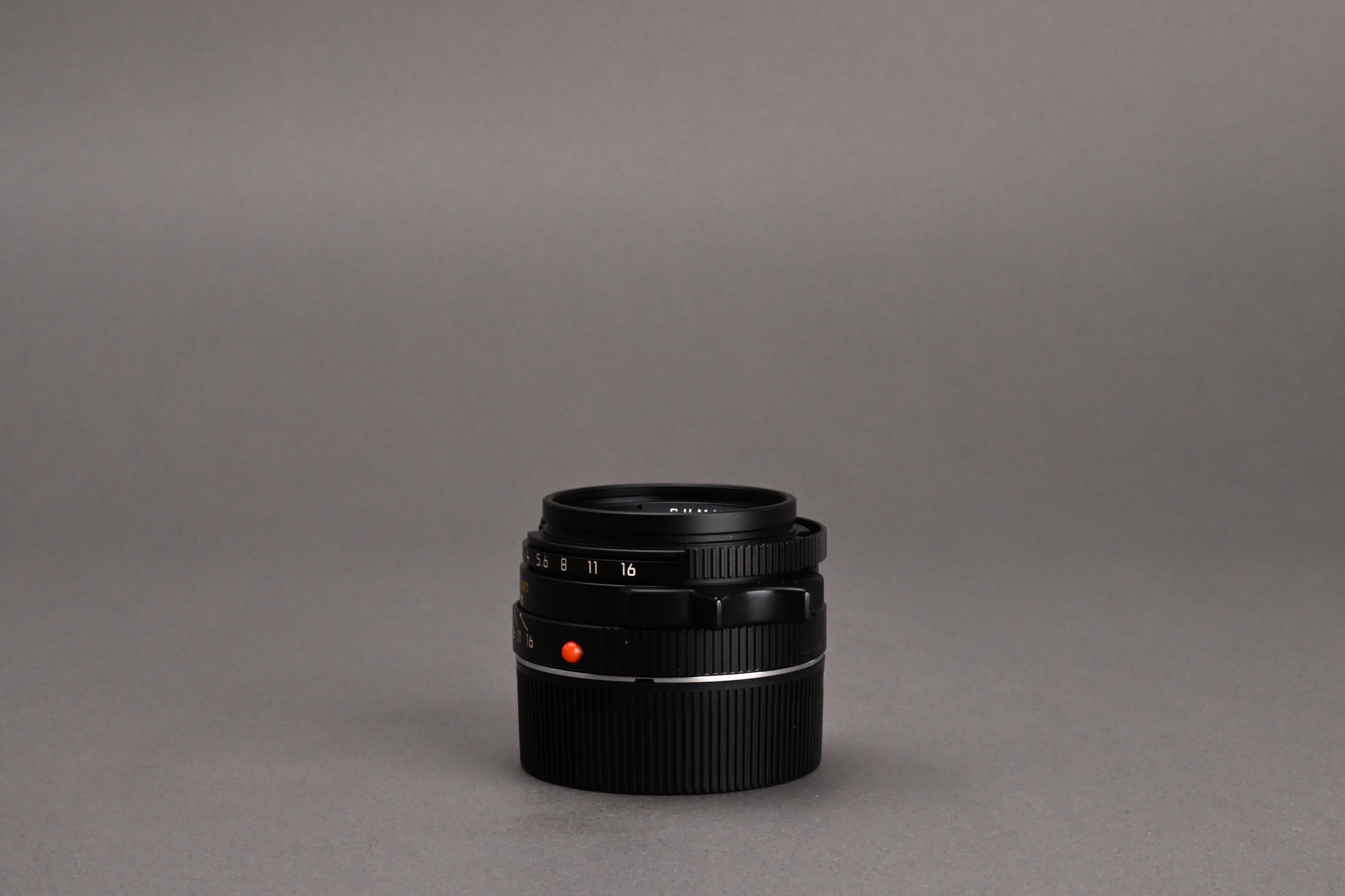 Picture of Leica Summicron-M 35mm F/2 Ver.4 7-element KOB Germany Black