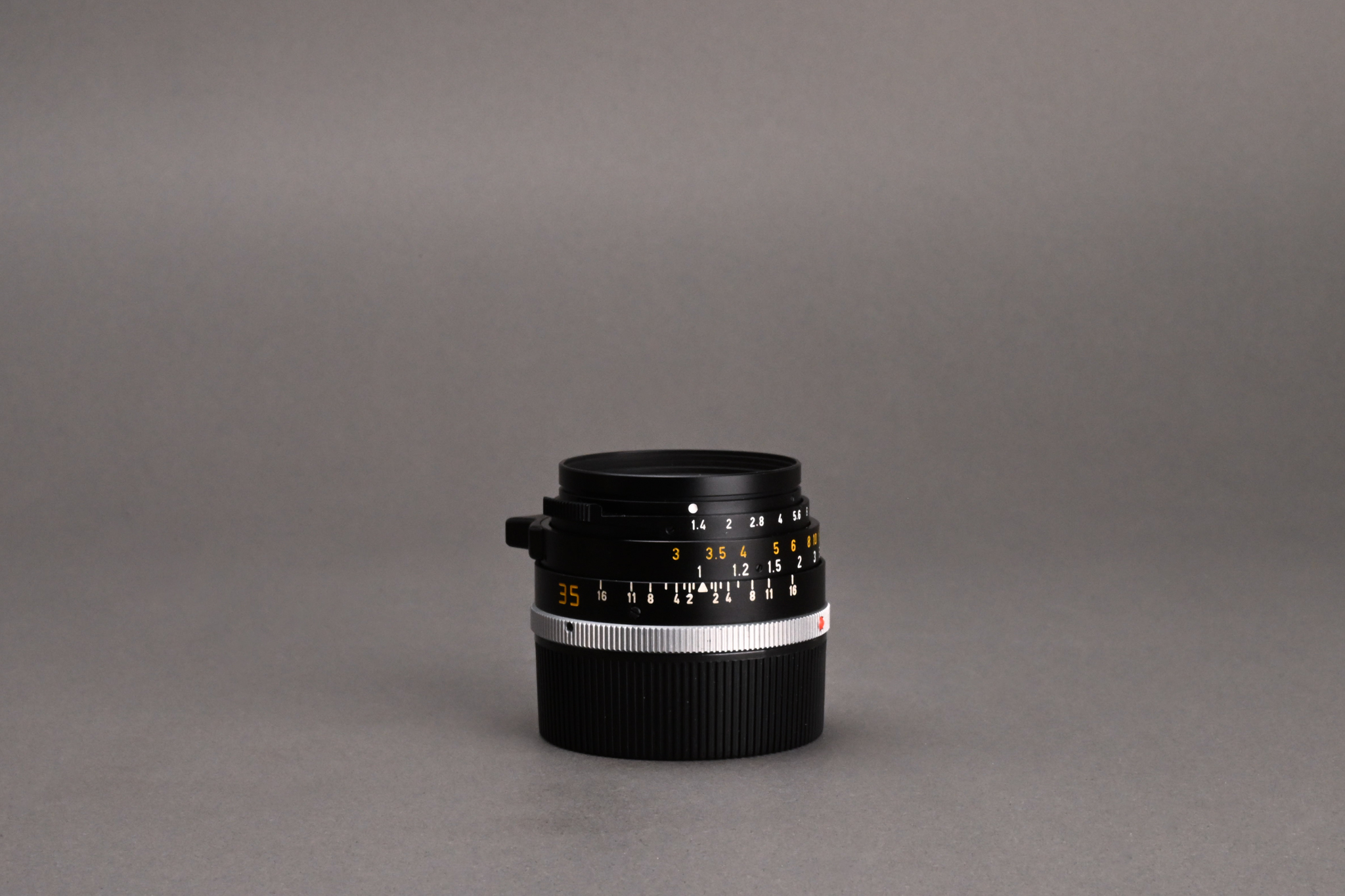 Picture of Leica Summilux-M 35mm f/1.4 Pre-ASPH Germany