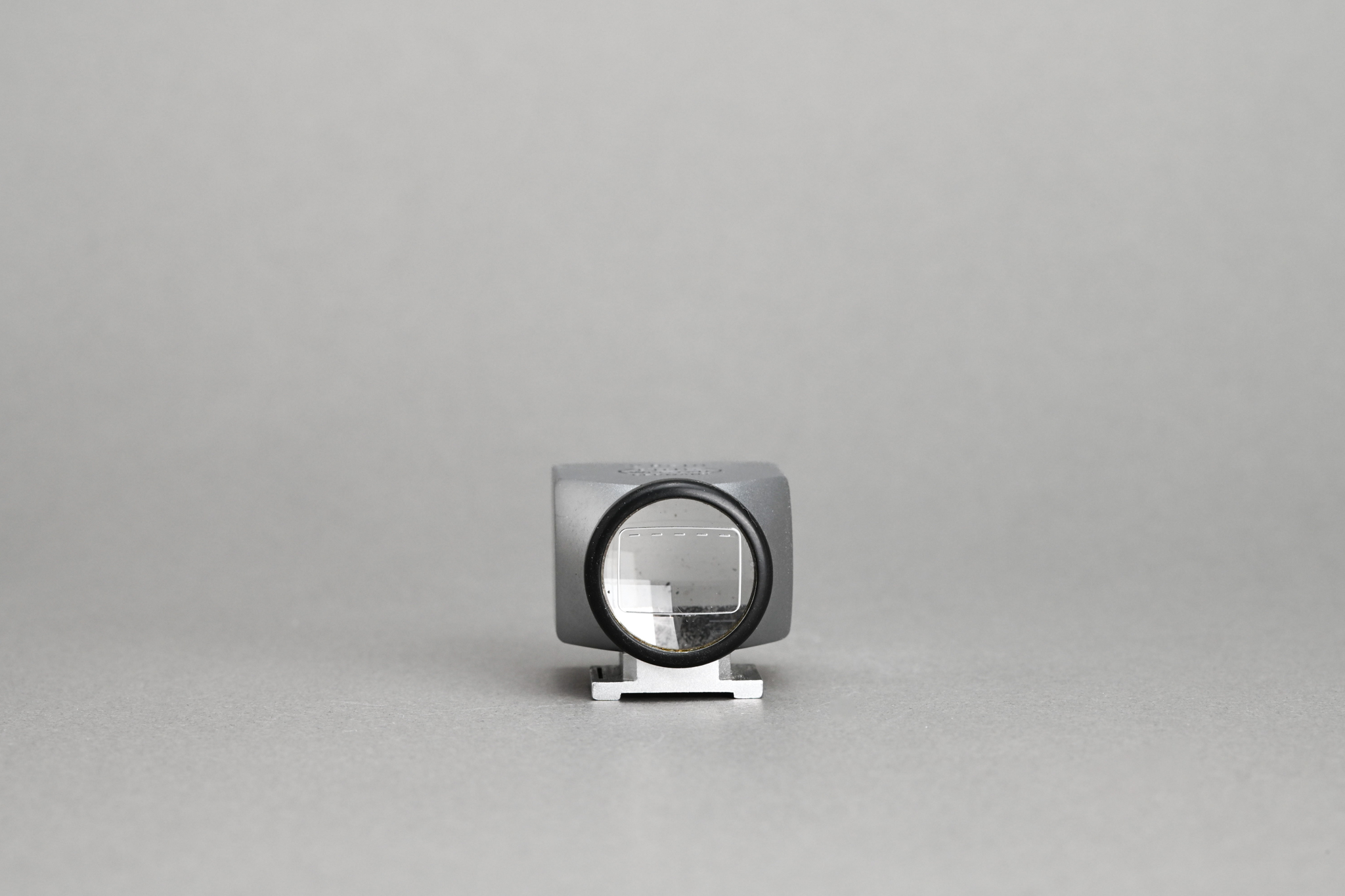 Picture of Leica 28mm SLOOZ Silver Chrome Metal Brightline View Finder