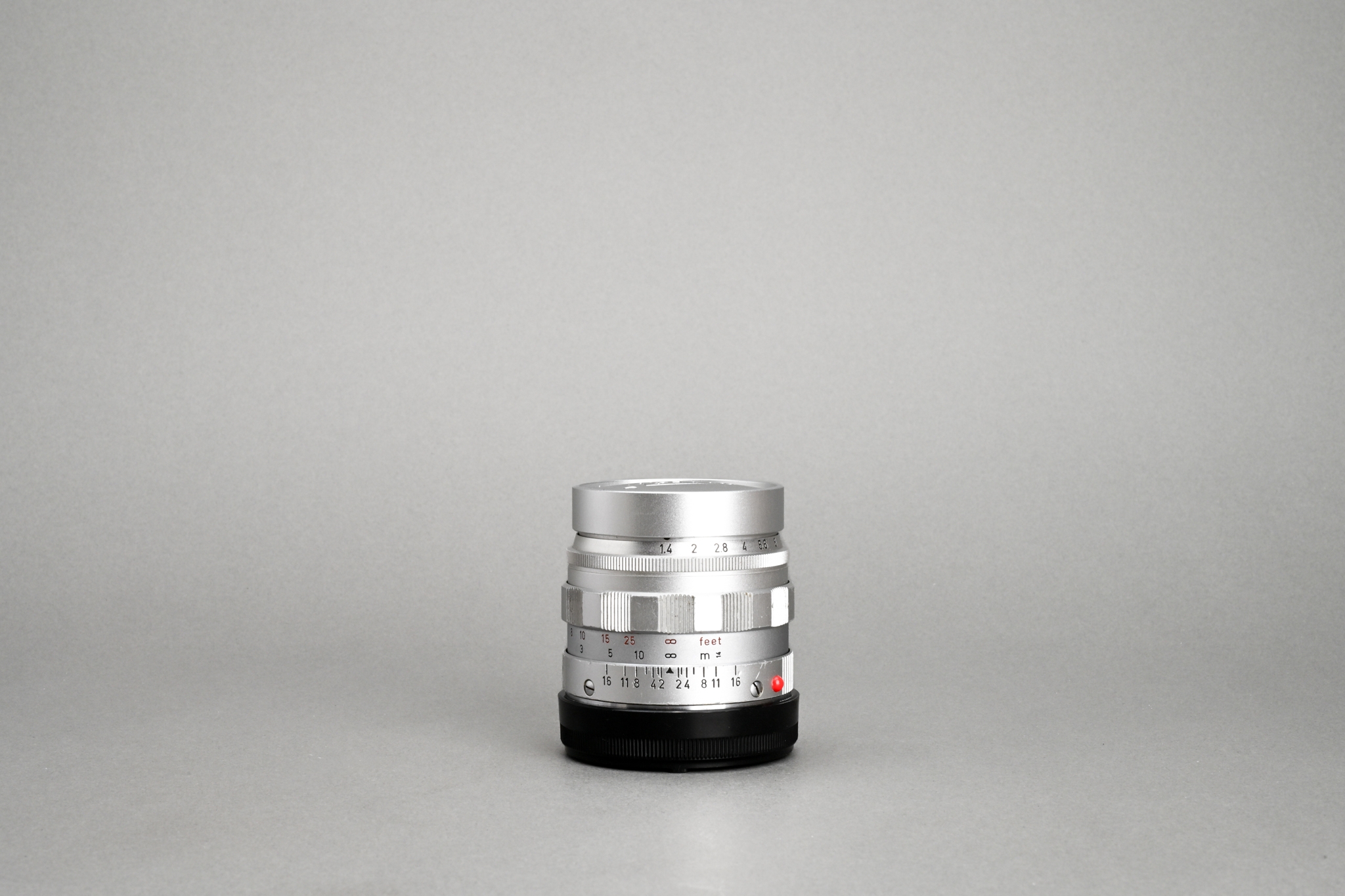Picture of Leica Summilux-M 50mm f/1.4 Ver.2 E43 Silver Chrome