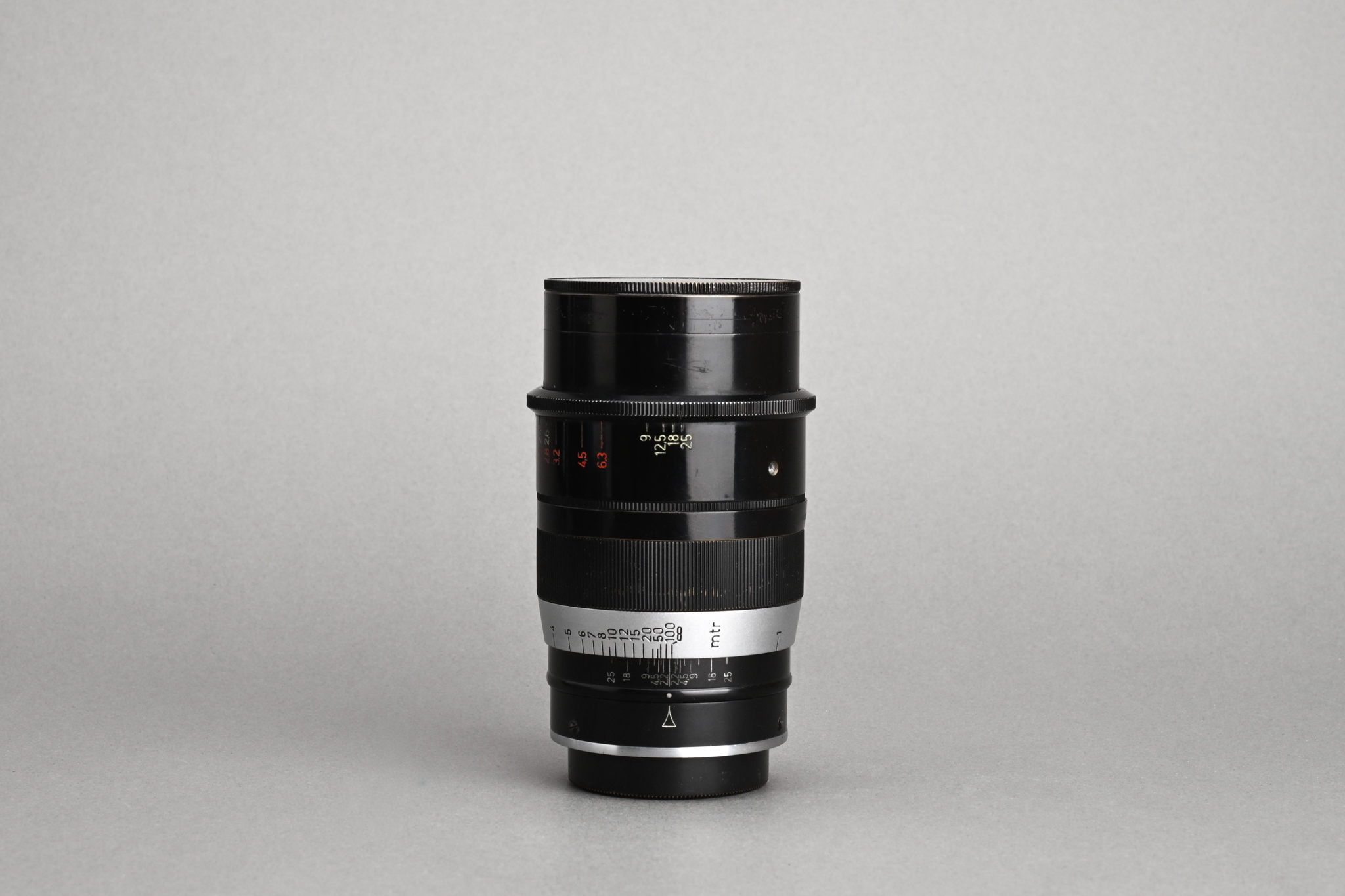 Picture of Leica Thambar 90mm f/2.2 LTM