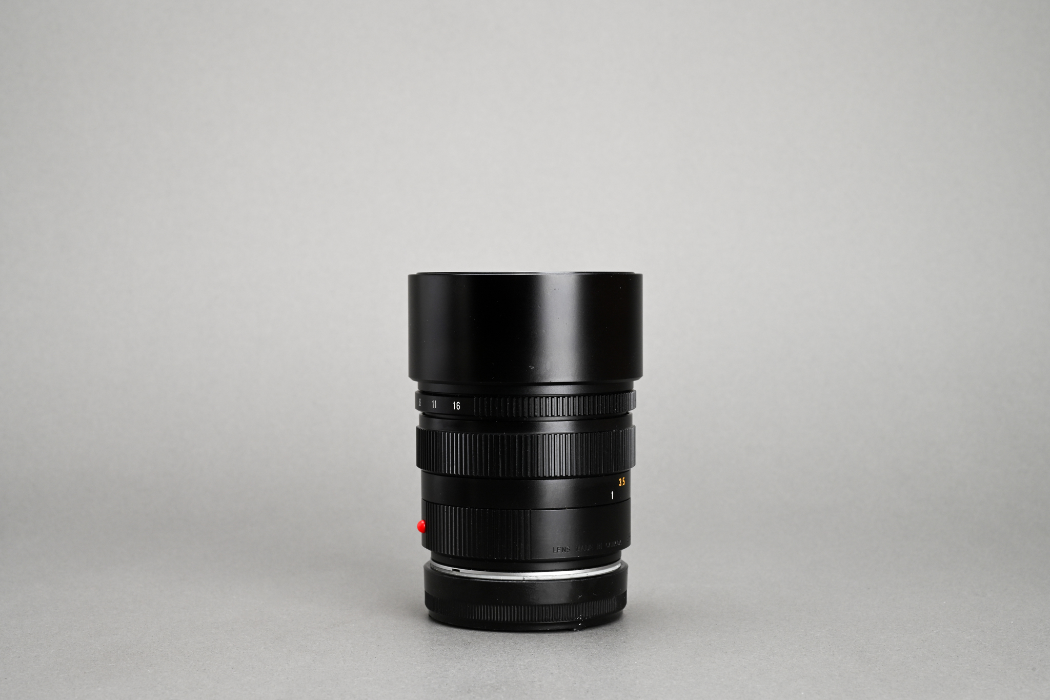 Picture of Leica Summicron-M 90mm f/2 Pre-ASPH E55 Black