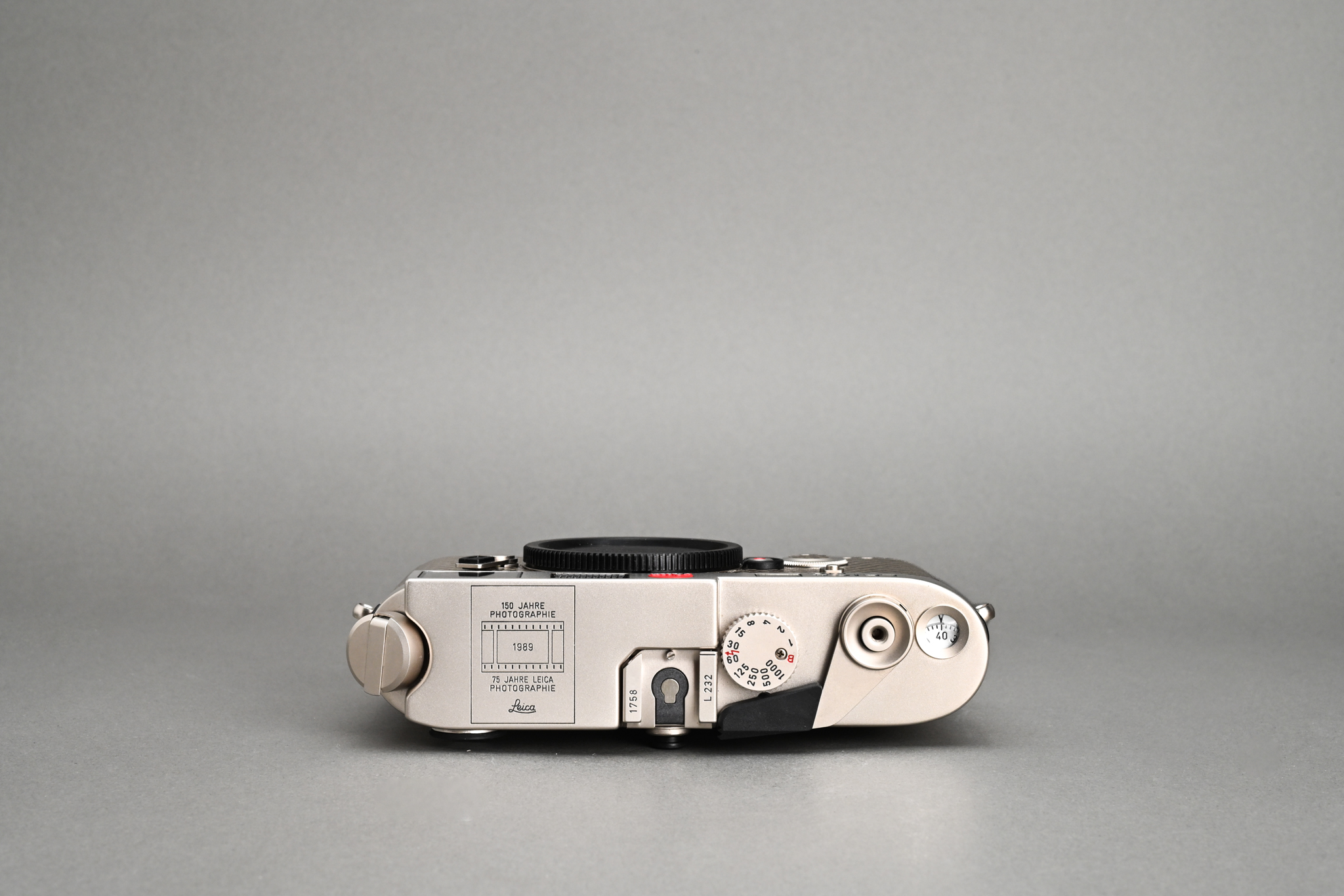 Picture of Leica M6 Platinum Set 150 Jahre Photography With Summilux-M 50mm f/1.4 Ver.2