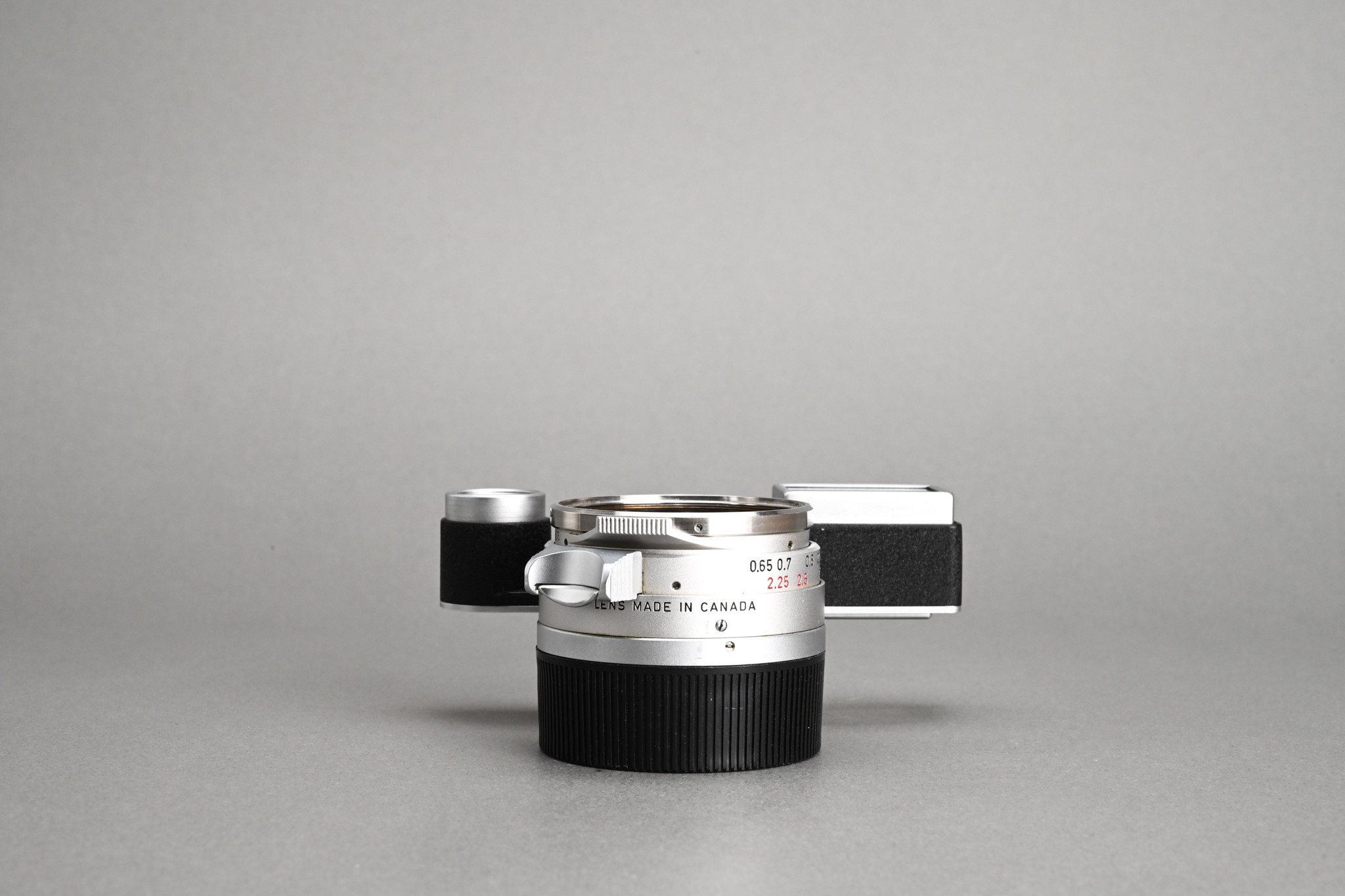 Picture of Leica Summilux-M 35mm f/1.4 Ver.1 Steel Rim Silver Chrome M3