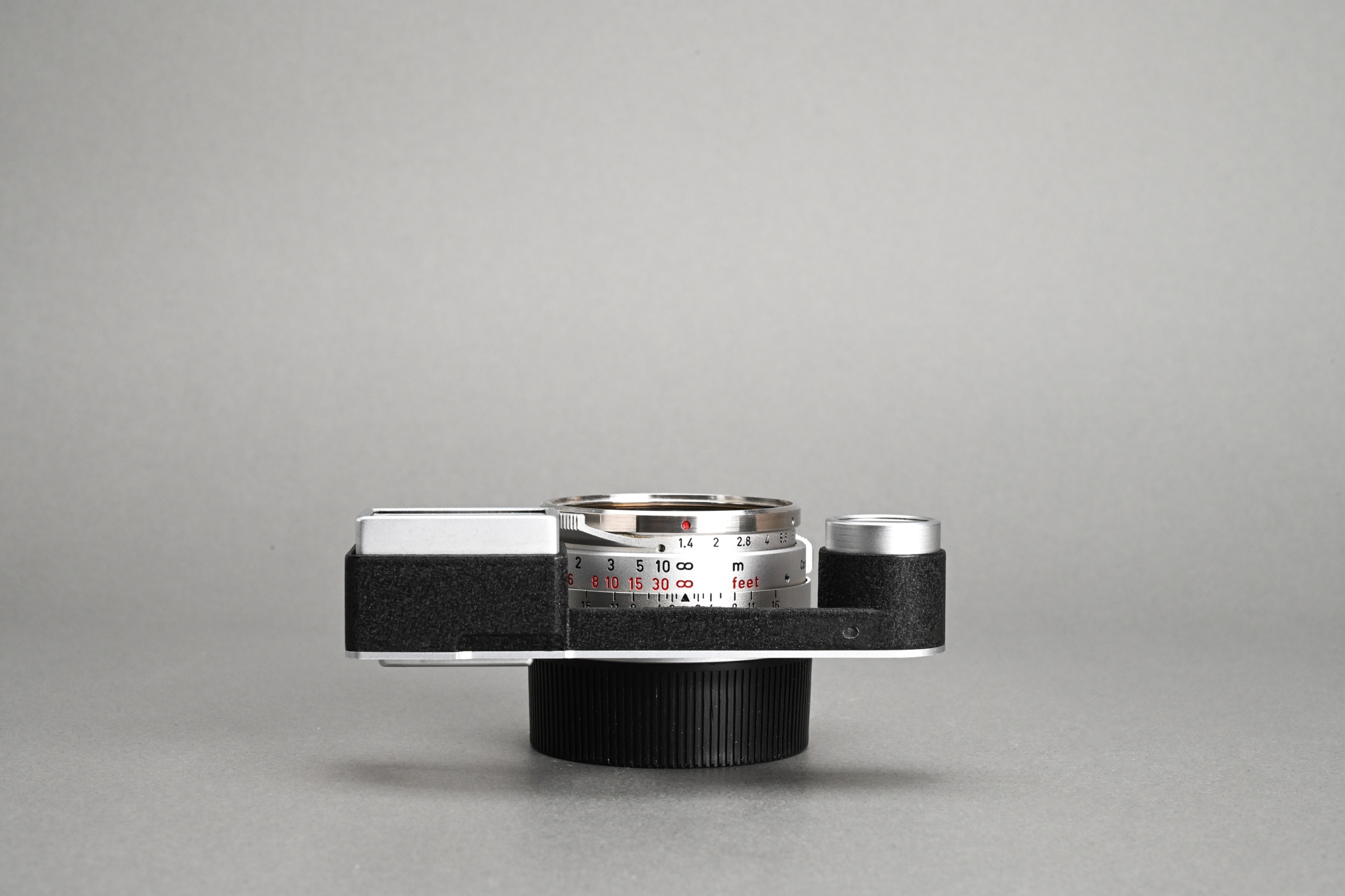 Picture of Leica Summilux-M 35mm f/1.4 Ver.1 Steel Rim Silver Chrome M3