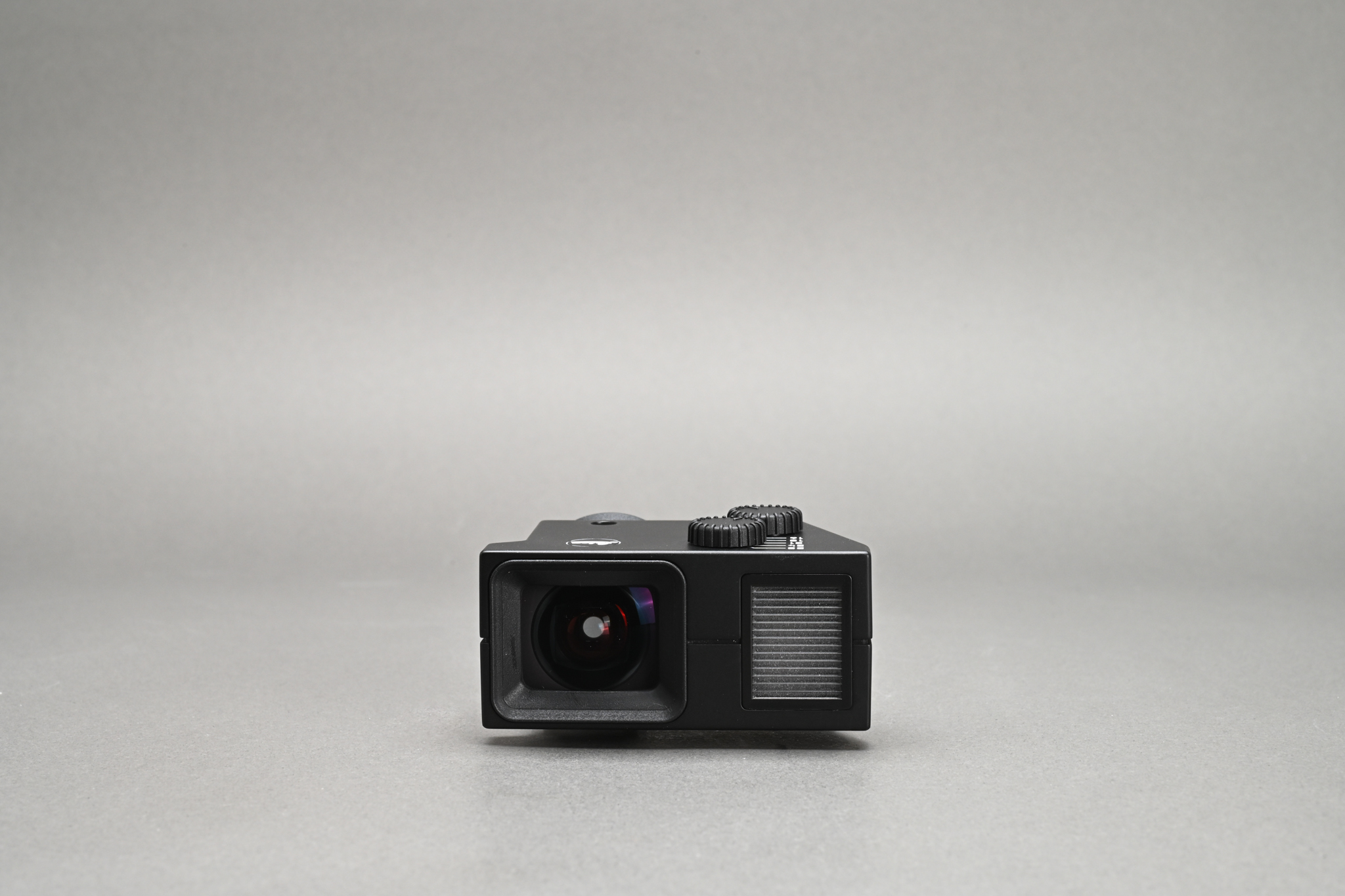 Picture of Leica WATE Tri-Elmar-M 16-18-21mm f/4 ASPH with Universal Viewfinder