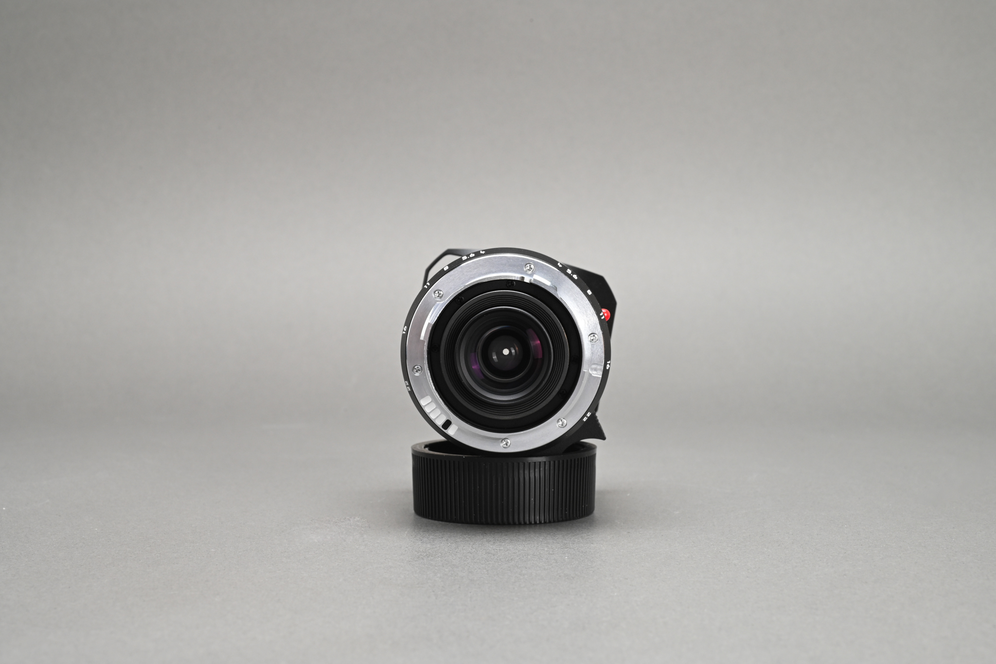 Picture of Leica WATE Tri-Elmar-M 16-18-21mm f/4 ASPH with Universal Viewfinder