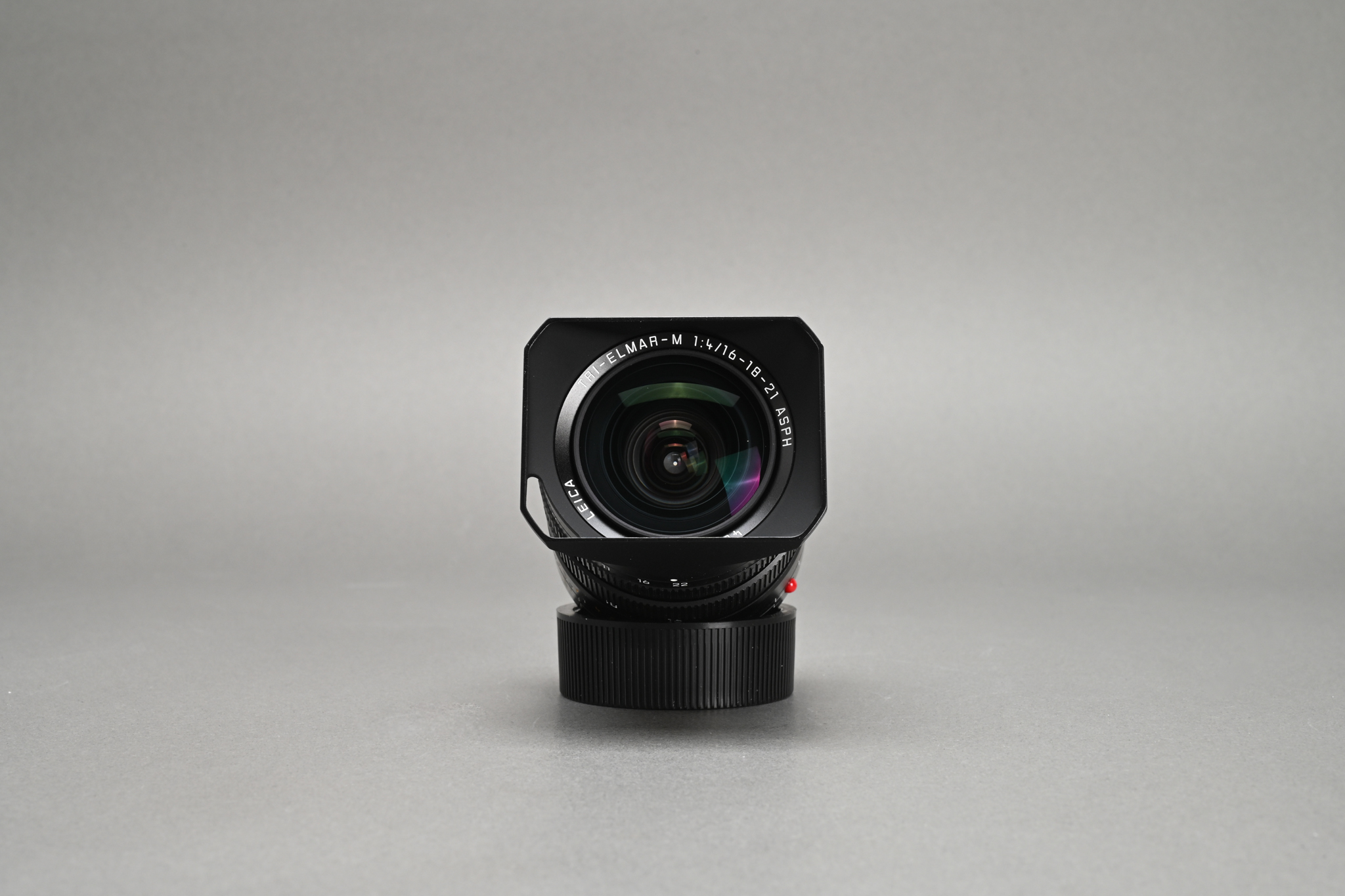 Picture of Leica WATE Tri-Elmar-M 16-18-21mm f/4 ASPH with Universal Viewfinder