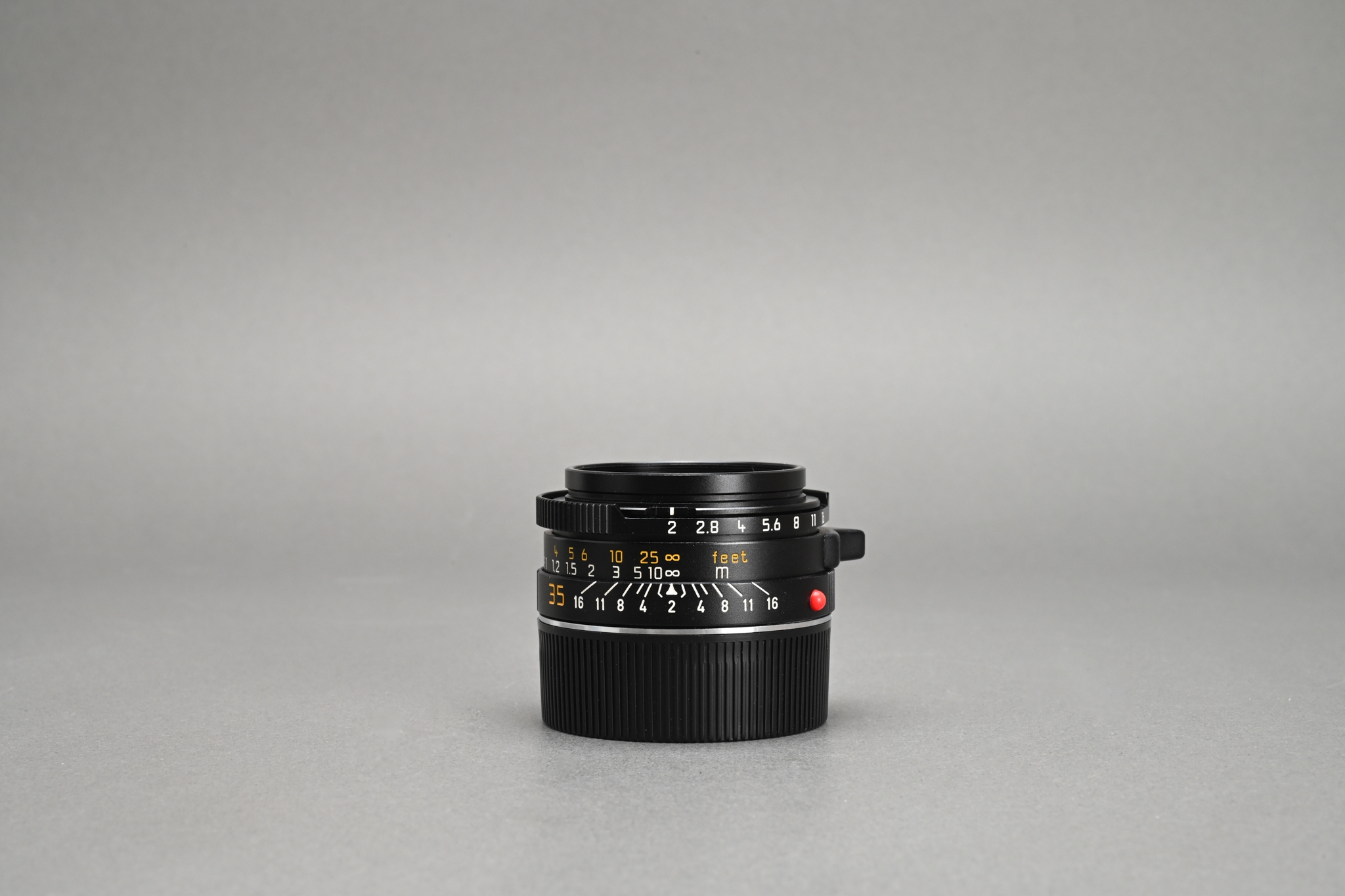 Picture of Leica Summicron-M 35mm f/2 Ver.4 Black King of Bokeh (KOB) 7-element Germany