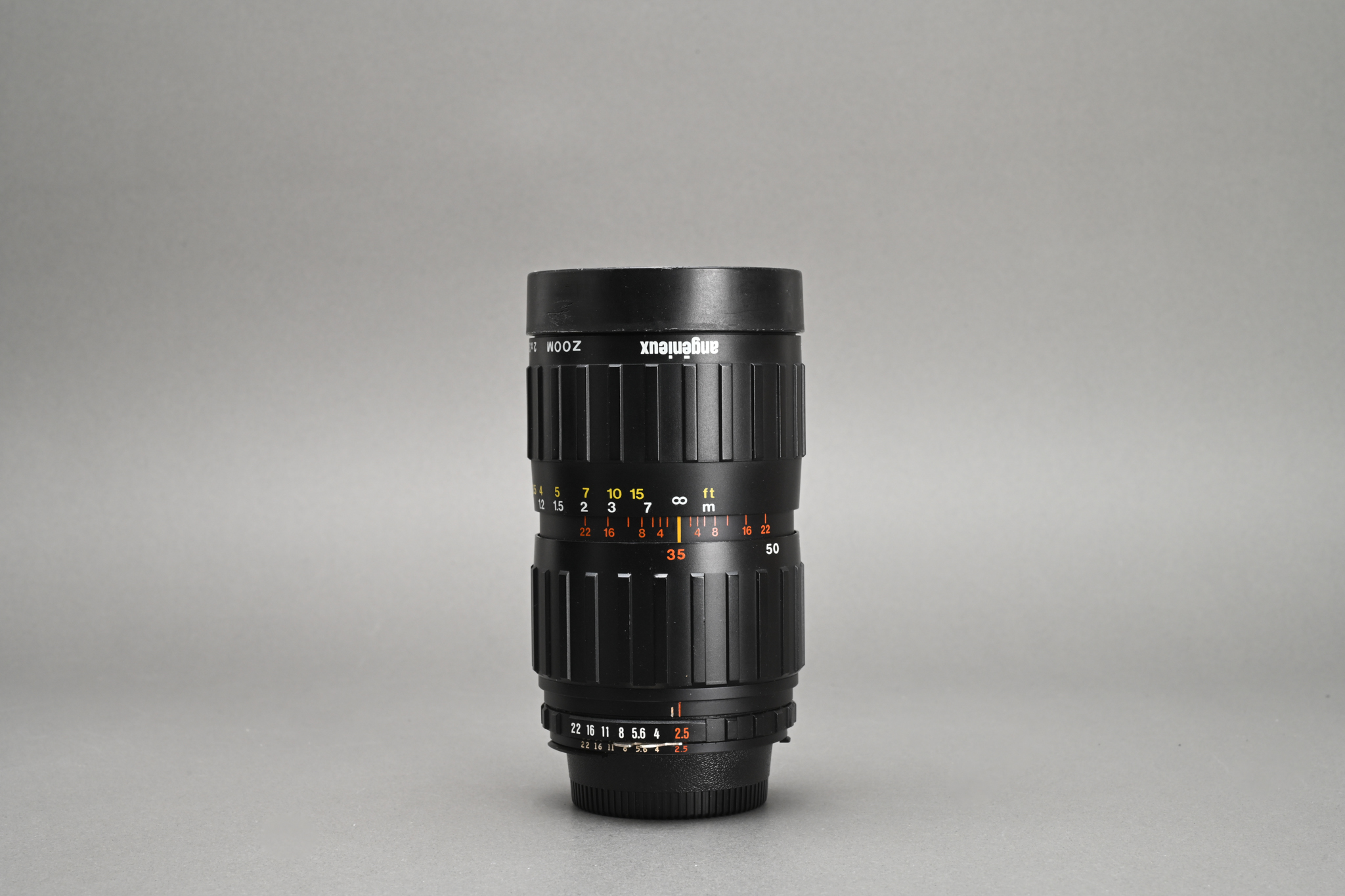 Picture of Angenieux Zoom 35-70mm f/2.5-3.3 Nikon F mount
