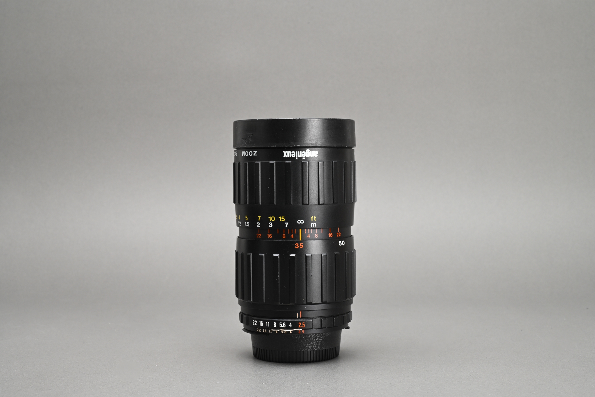 Picture of Angenieux Zoom 35-70mm f/2.5-3.3 Nikon F mount